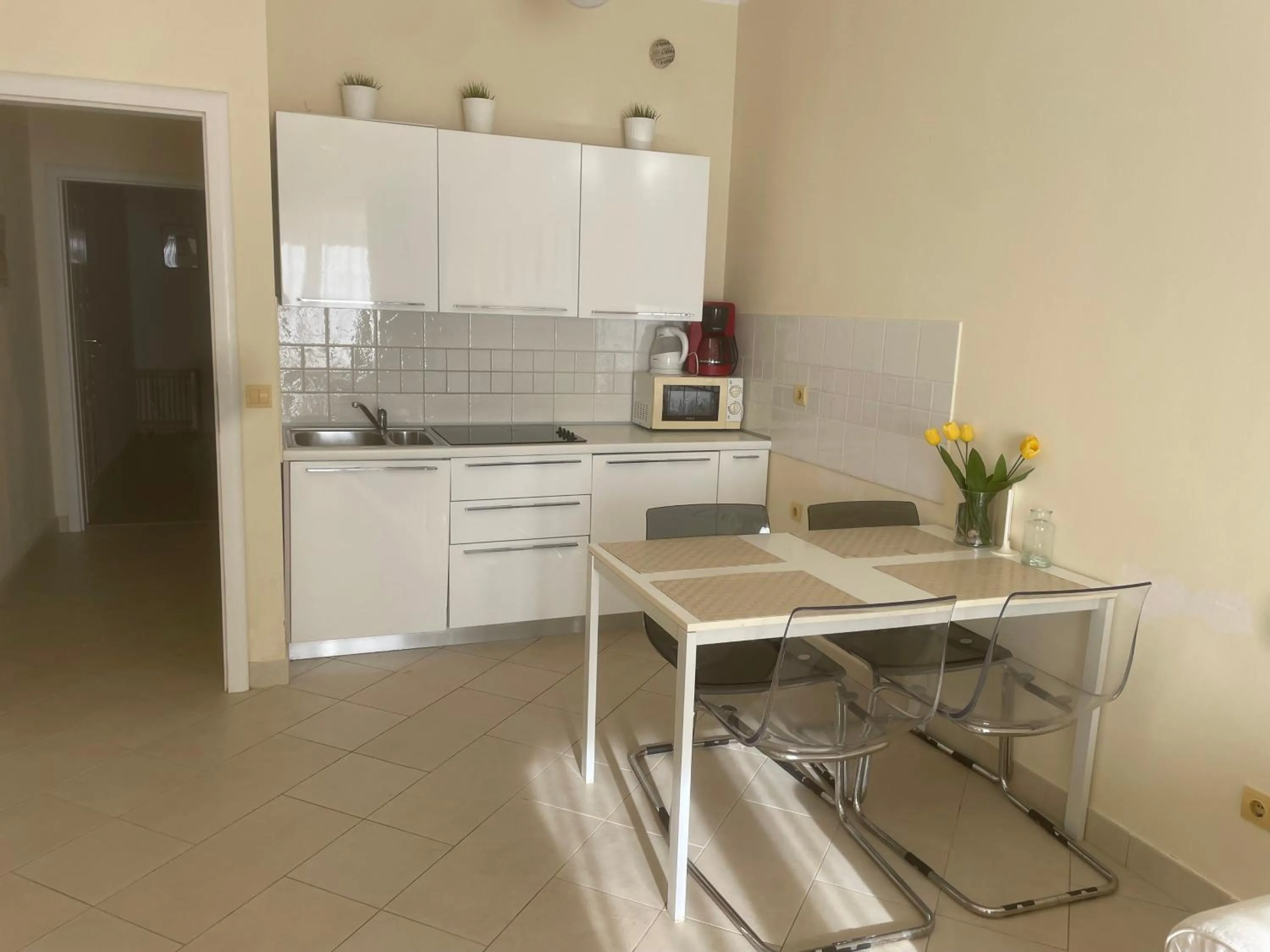 One-Bedroom Apartment with Patio in Apartments Nautica