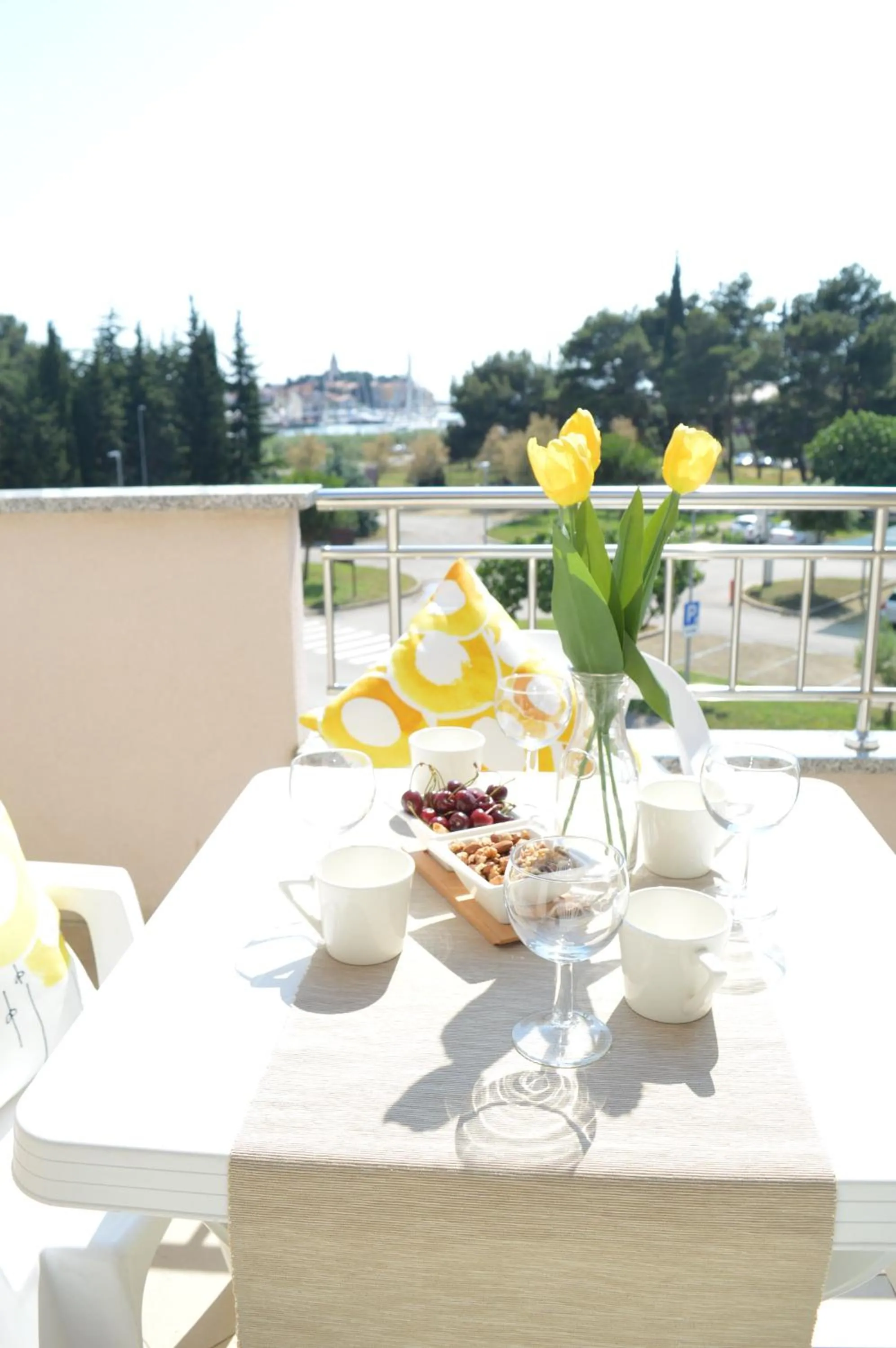 One-Bedroom Apartment with Sea View in Apartments Nautica