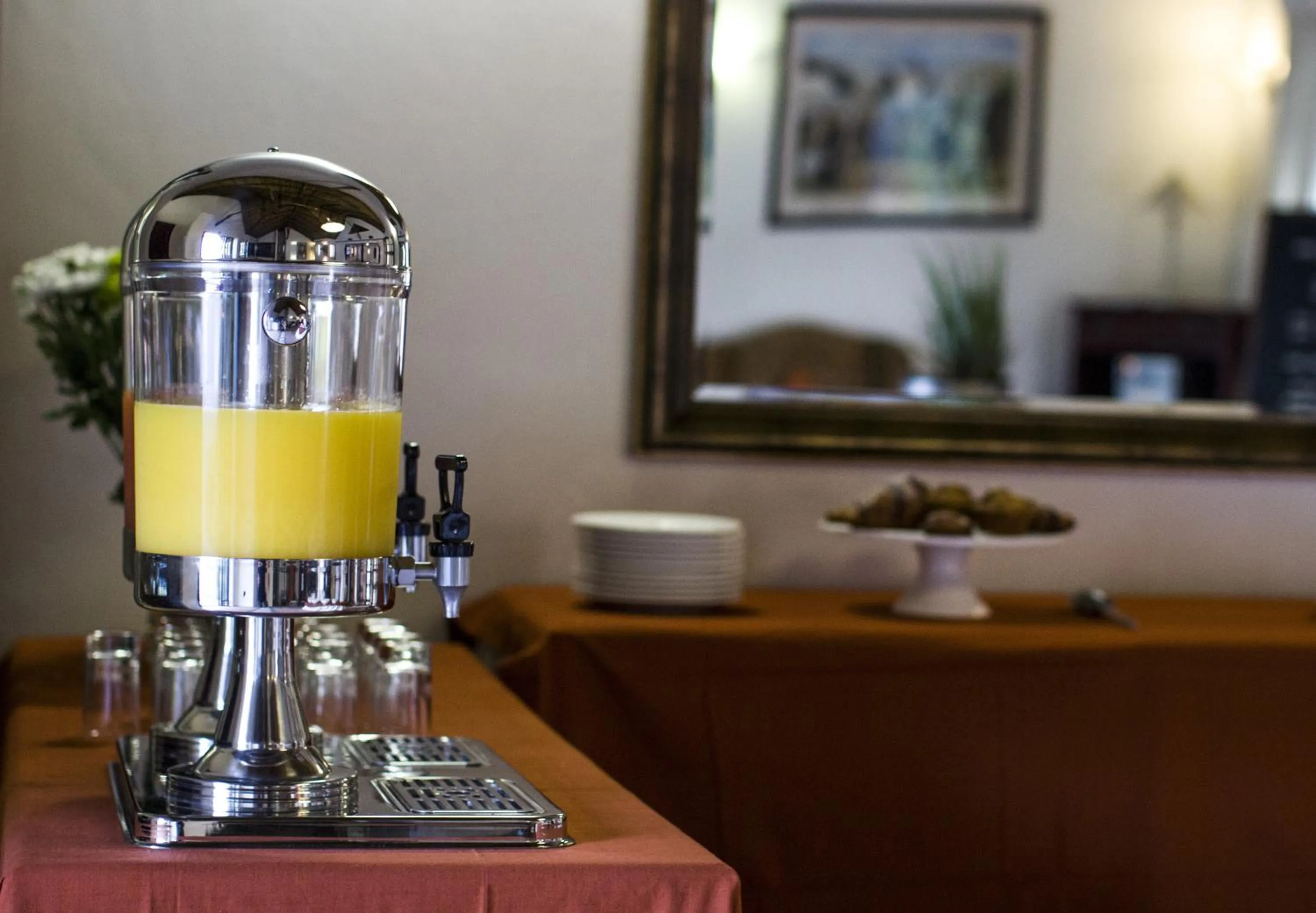 Restaurant/places to eat in Lapeng Guest Lodge