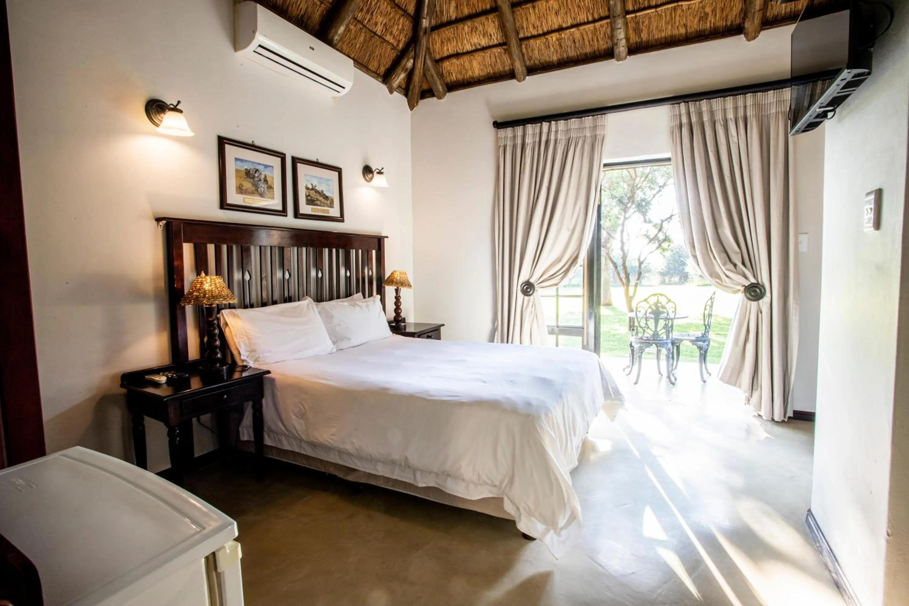 Bed in Lapeng Guest Lodge