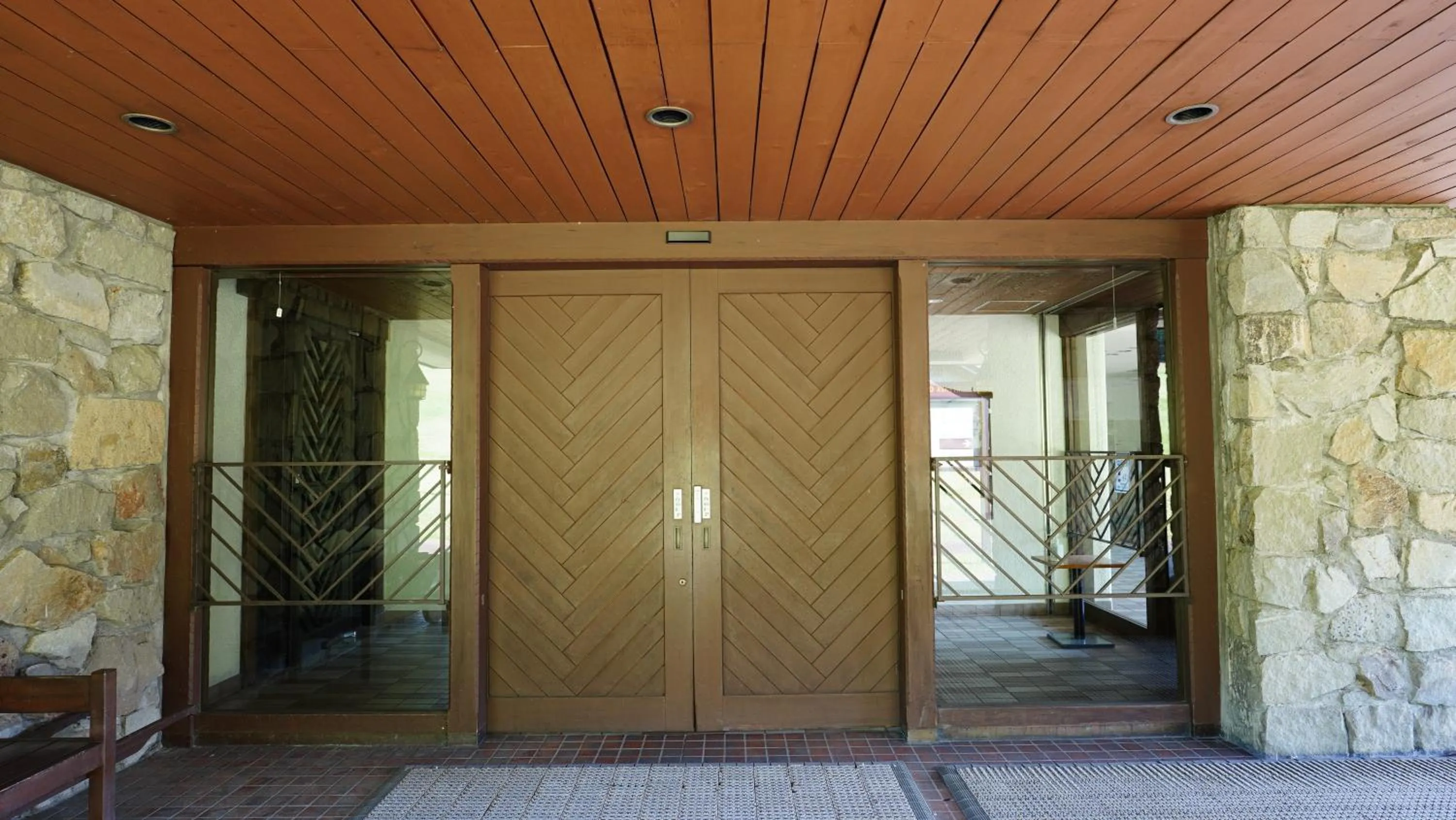 Property building in Hotel Onikoube