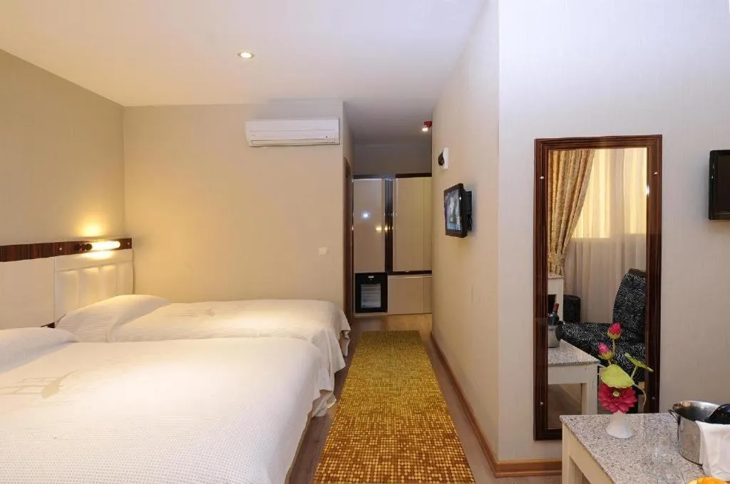 Photo of the whole room in The City Port Hotel