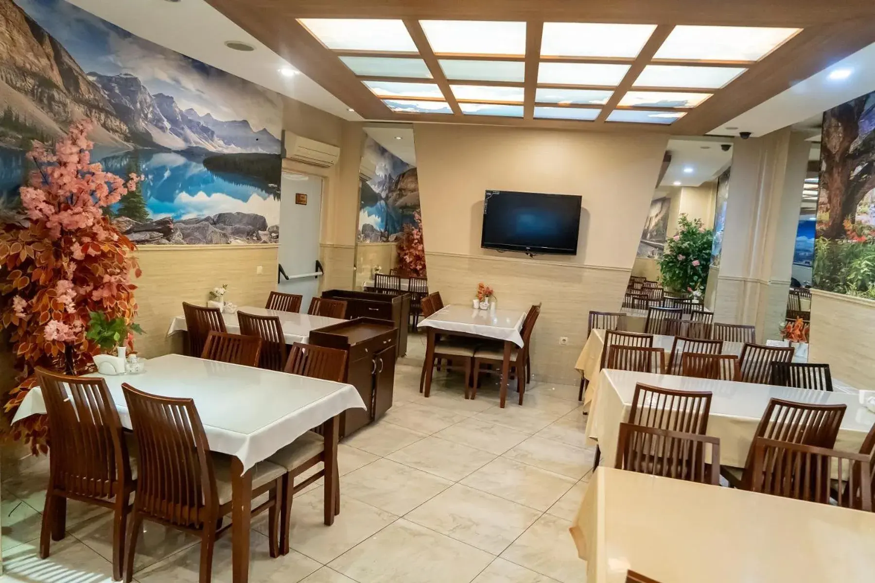 Restaurant/places to eat in The City Port Hotel Restaurant/places to eat in The City Port Hotel