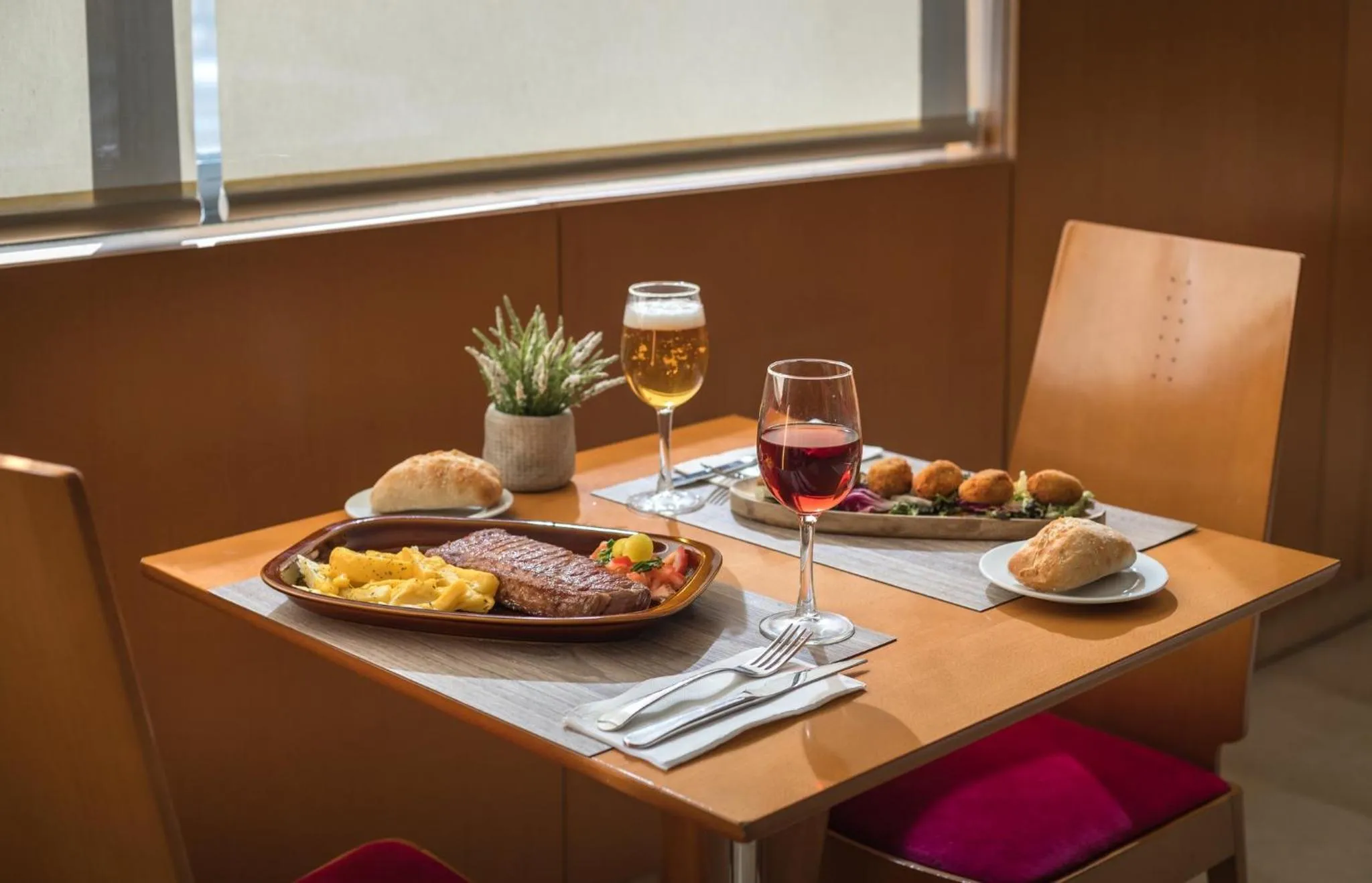 Decorative detail in Sercotel de los Reyes