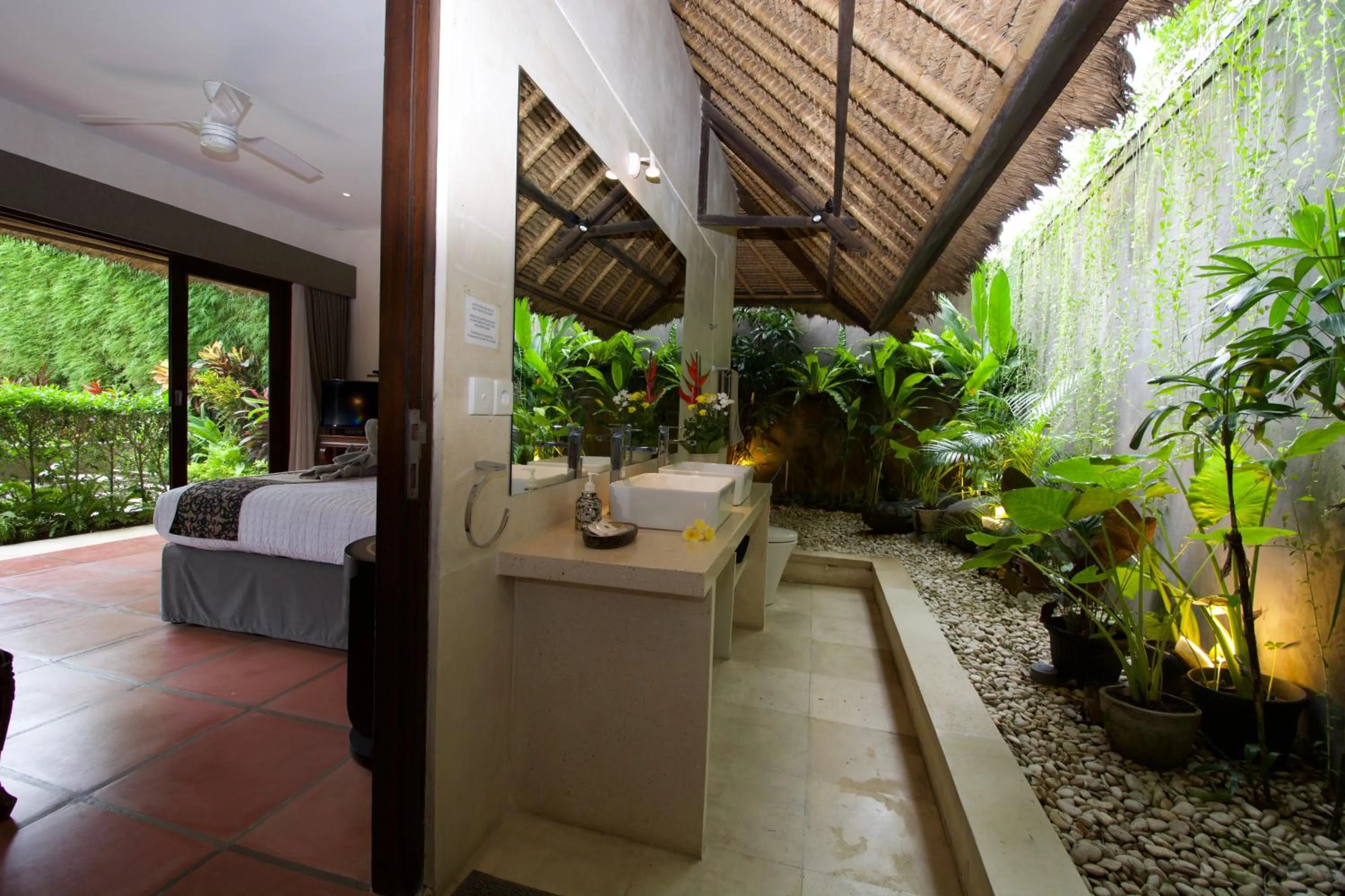 Bathroom in Villa Elleo