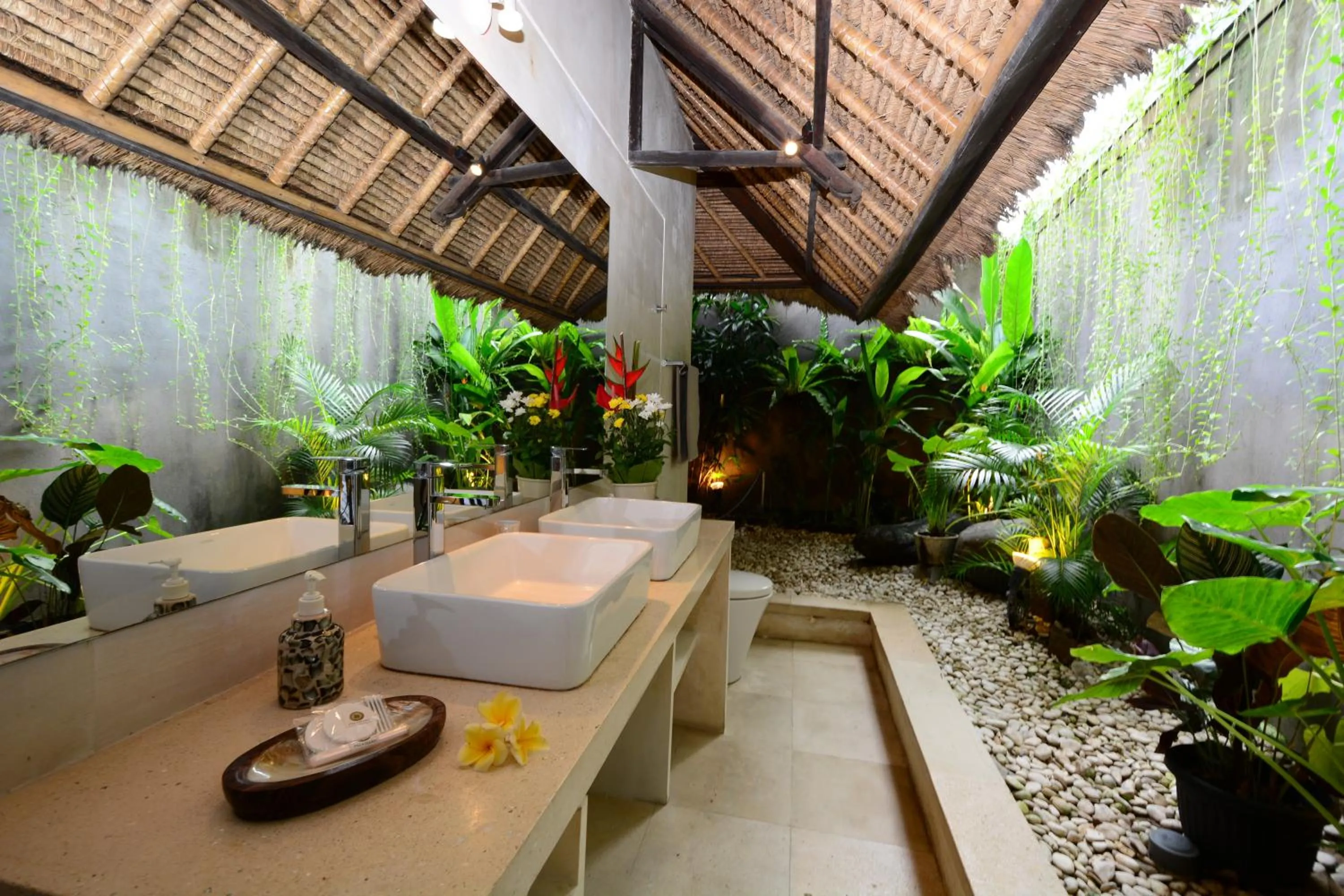 Bathroom in Villa Elleo
