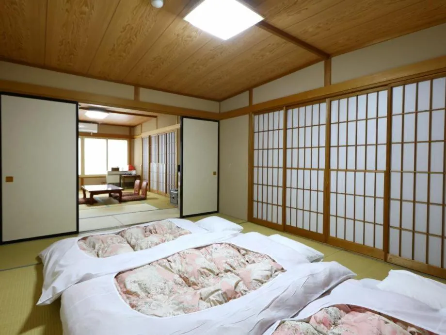 Photo of the whole room, Bed in Hotel Yudanaka