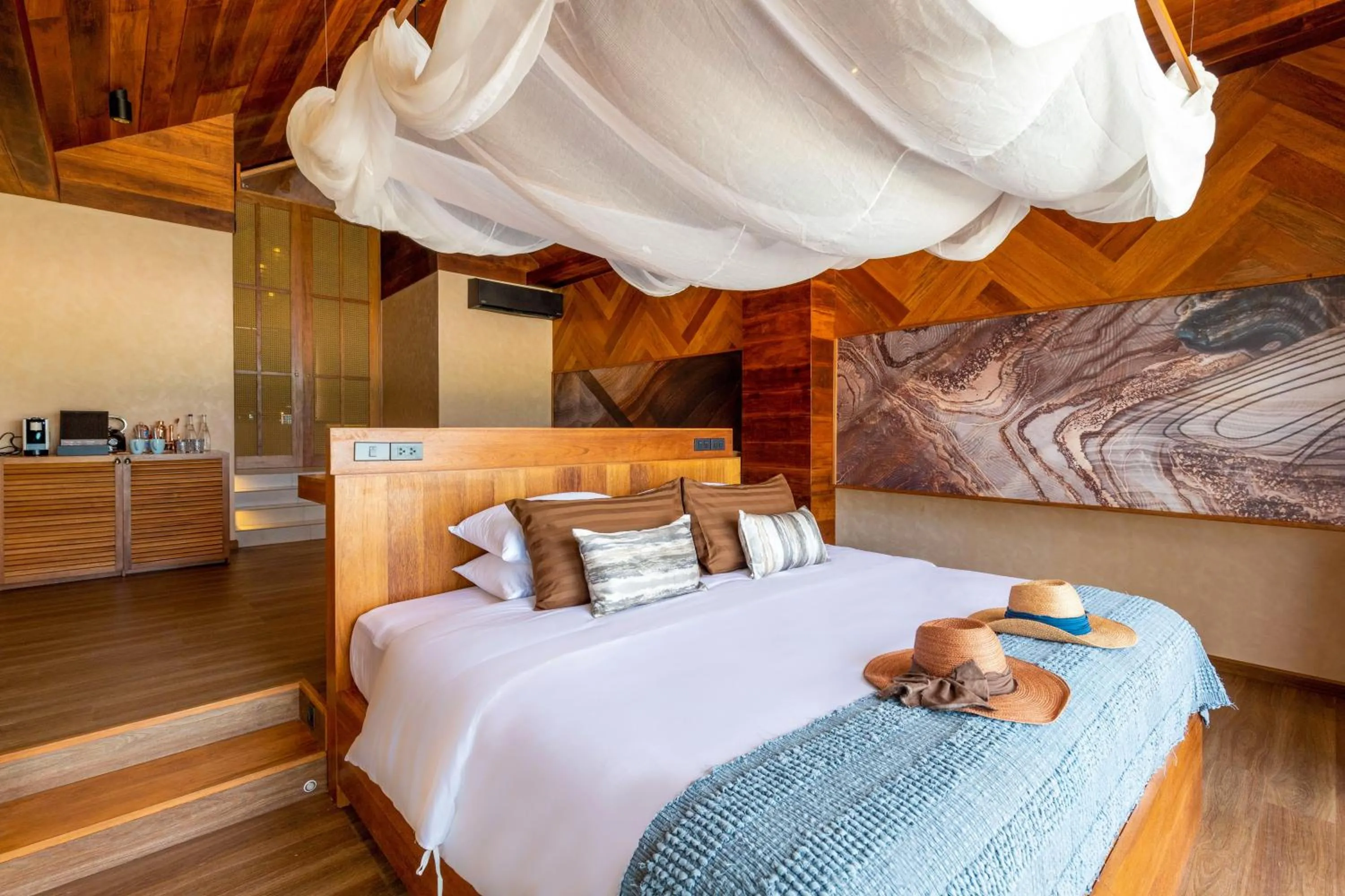 Bedroom, Bed in Irene Pool Villa Resort, Koh Lipe