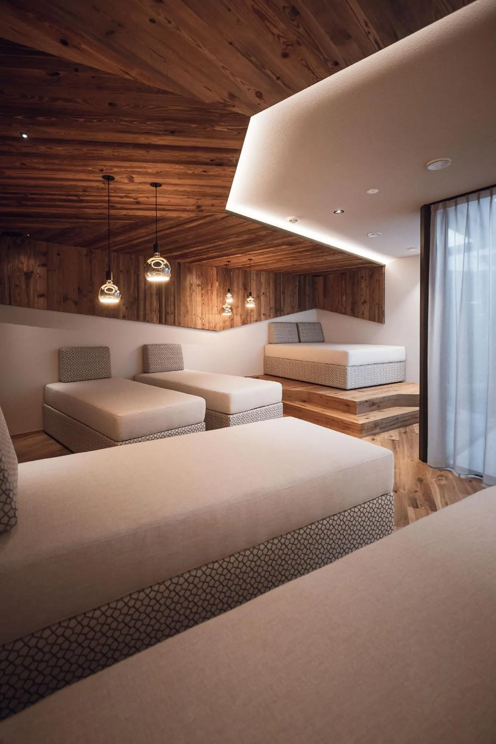 Bed in ROUDA luxury retreat am Kronplatz