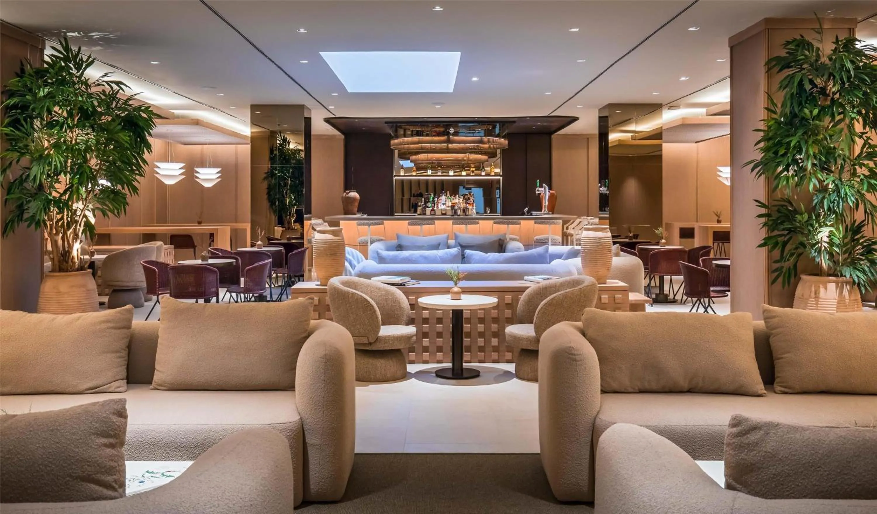 Lobby or reception in Barceló Bilbao Nervión