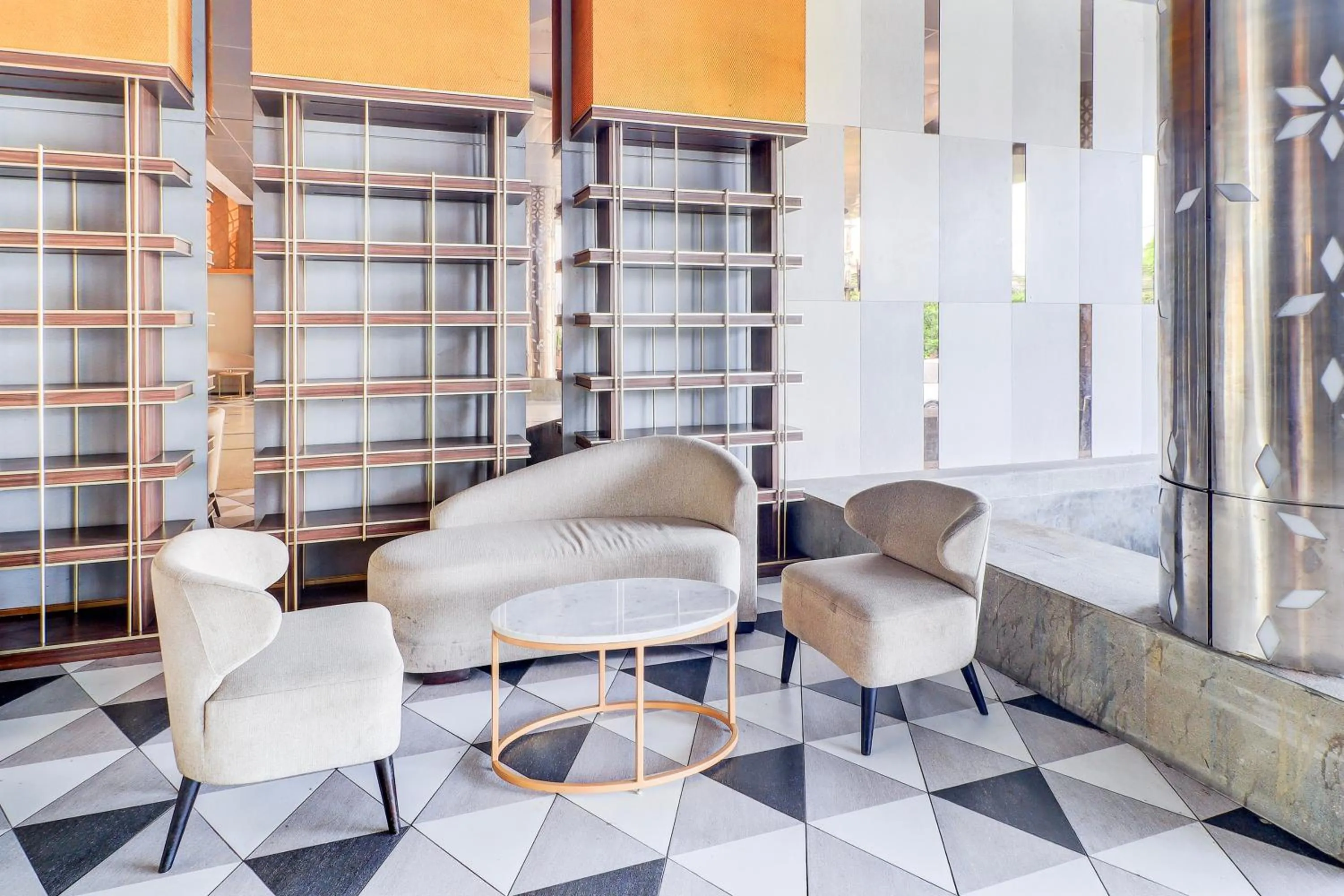 Lobby or reception in Sunday Hotel Arshika Sunset Road