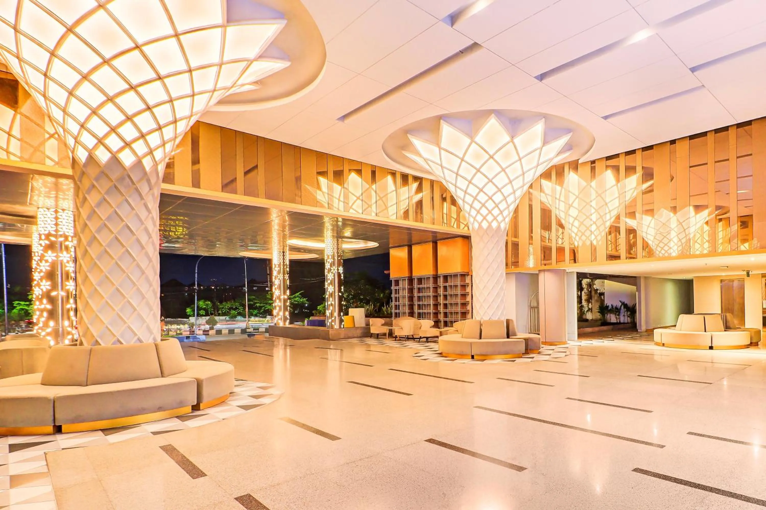 Lobby or reception in Sunday Hotel Arshika Sunset Road