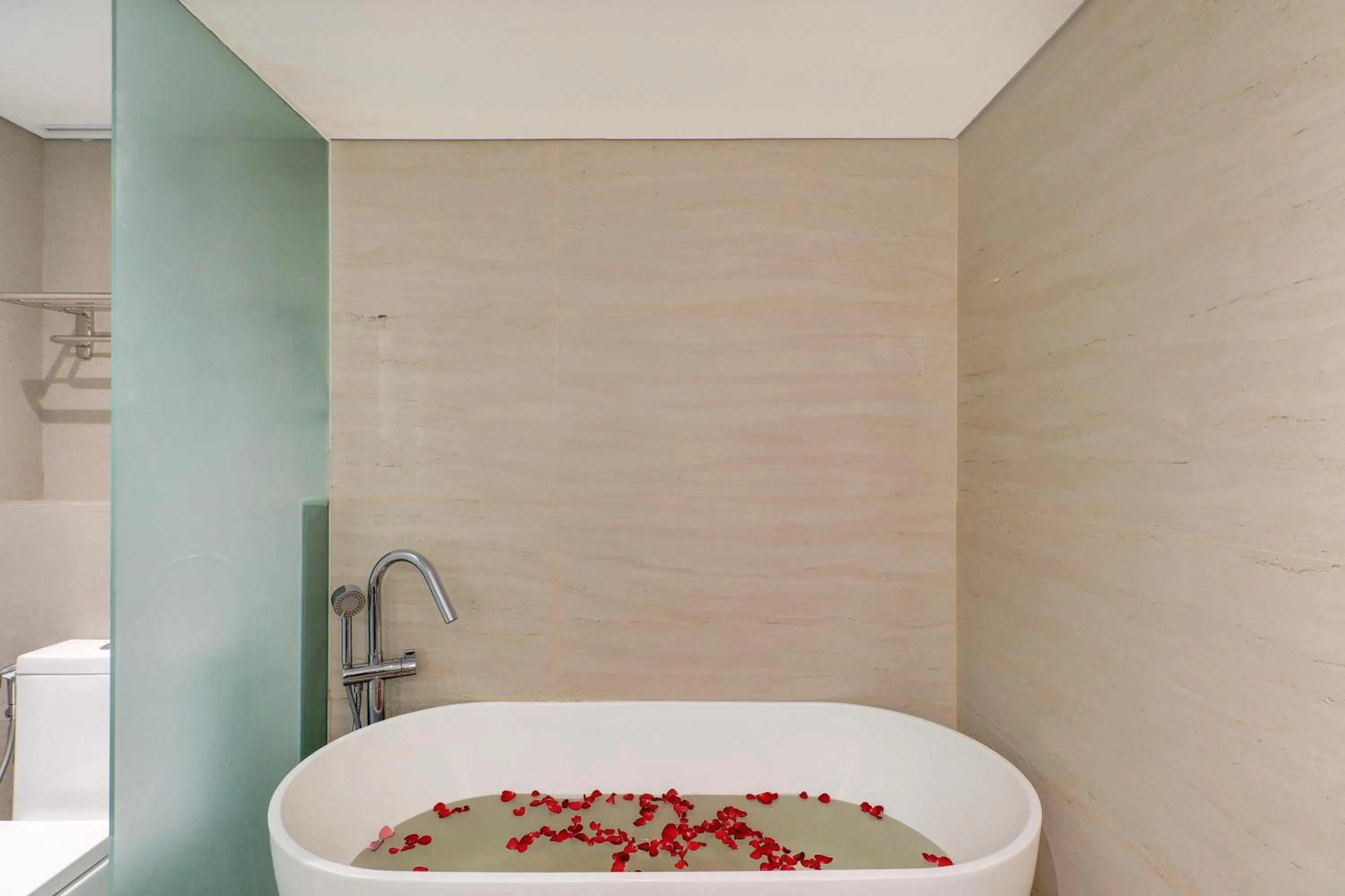 Bathroom in Sunday Hotel Arshika Sunset Road