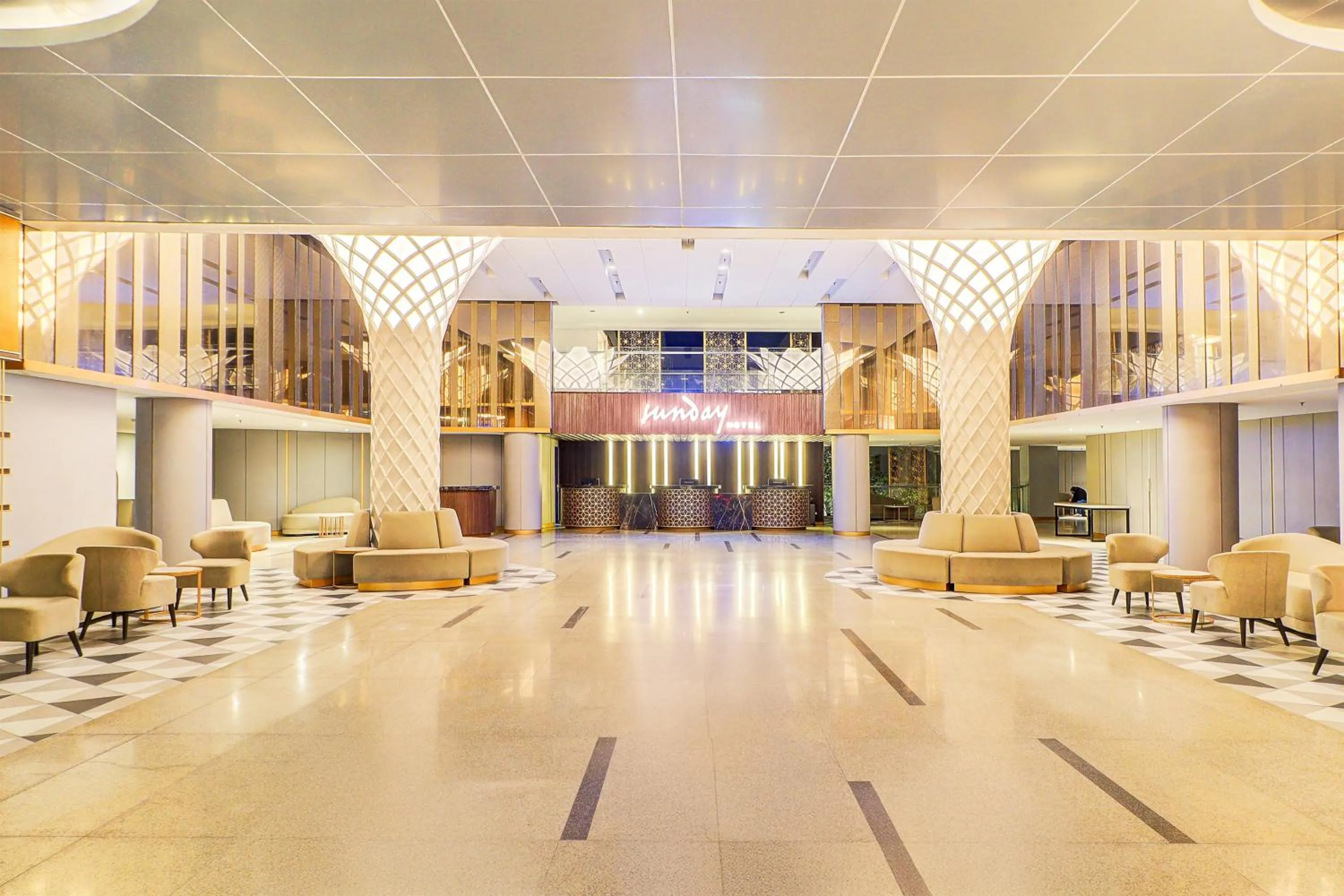 Lobby or reception in Sunday Hotel Arshika Sunset Road