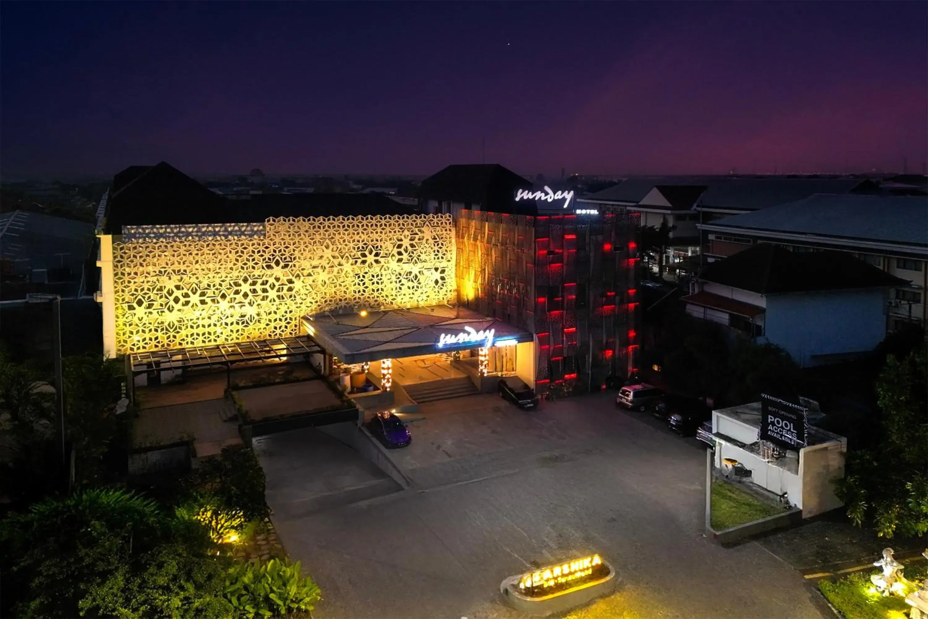 Facade/entrance in Sunday Hotel Arshika Sunset Road Facade/entrance in Sunday Hotel Arshika Sunset Road