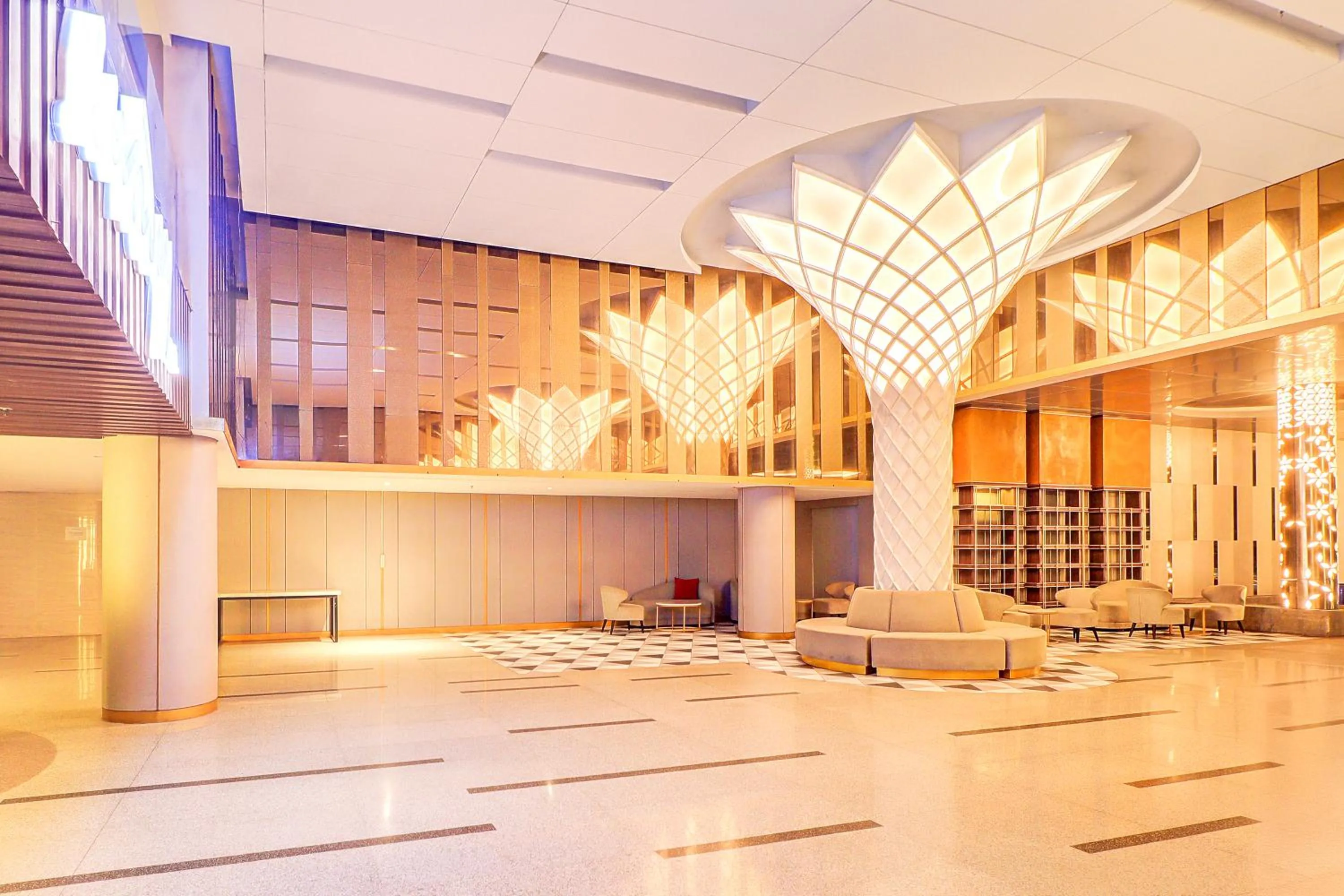 Area and facilities in Sunday Hotel Arshika Sunset Road