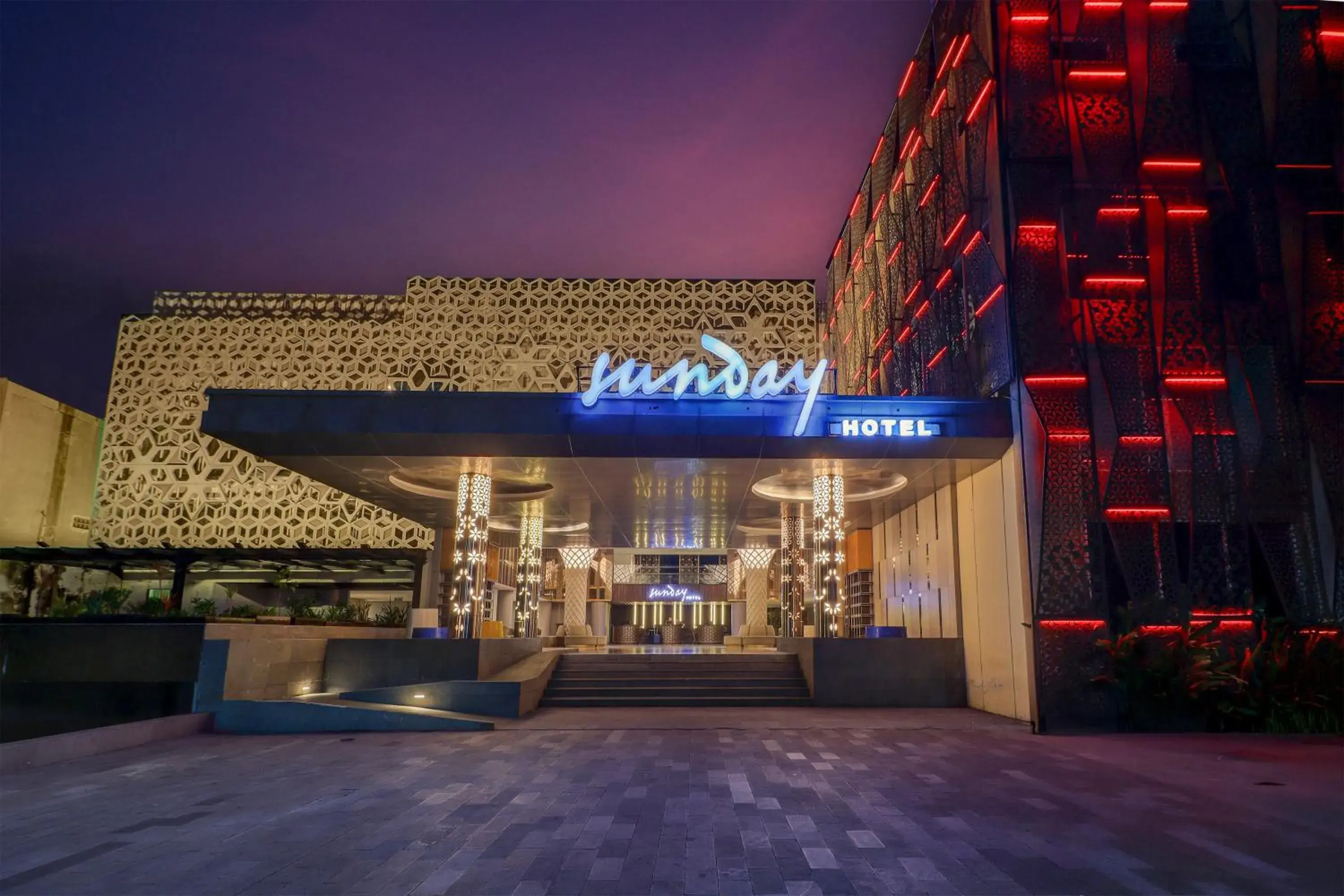 Facade/entrance in Sunday Hotel Arshika Sunset Road Facade/entrance in Sunday Hotel Arshika Sunset Road