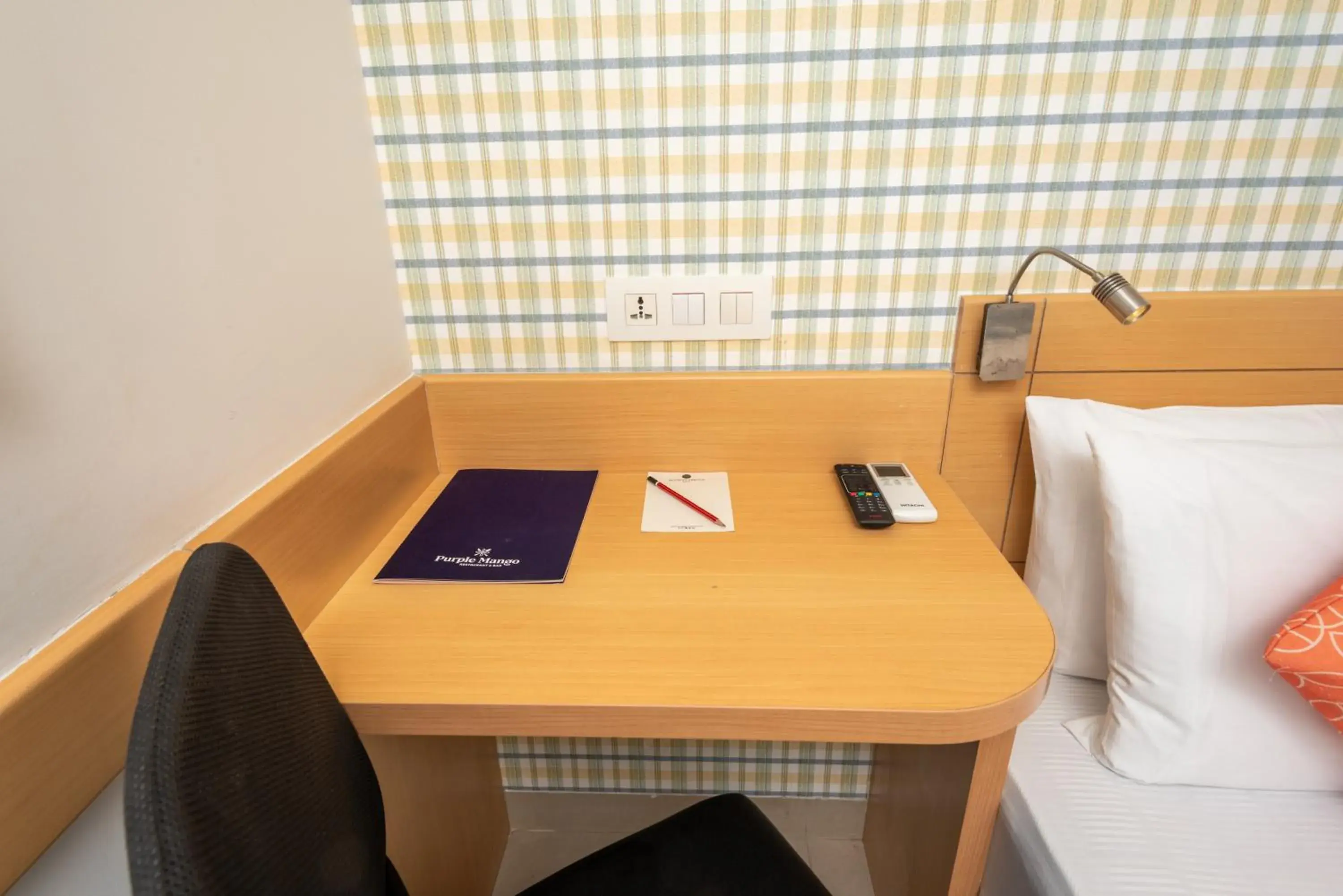 Superior Double Room in Mango Grove Hotel Superior Double Room in Mango Grove Hotel