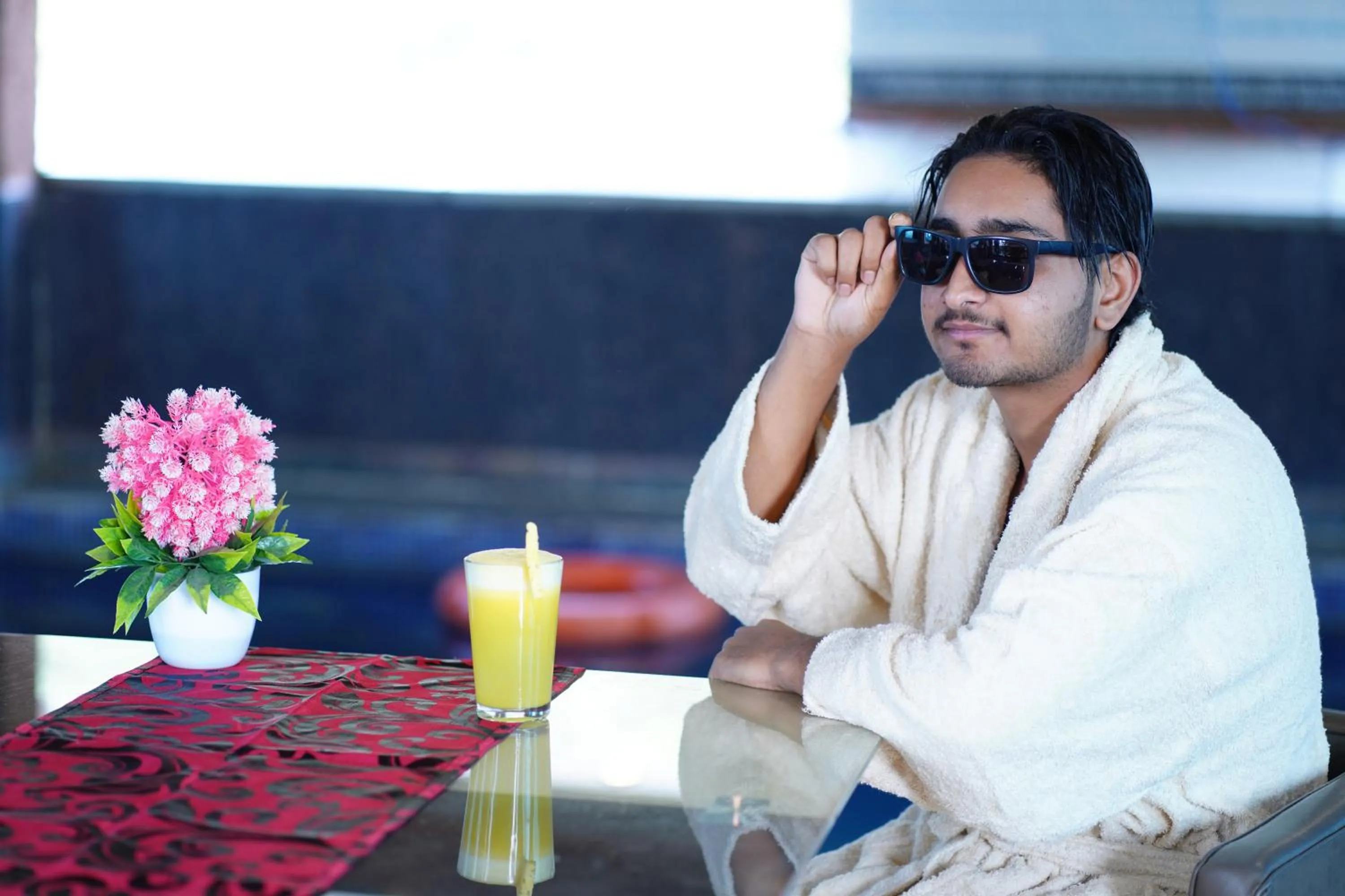 Hotel Tigers Roare Thekkady