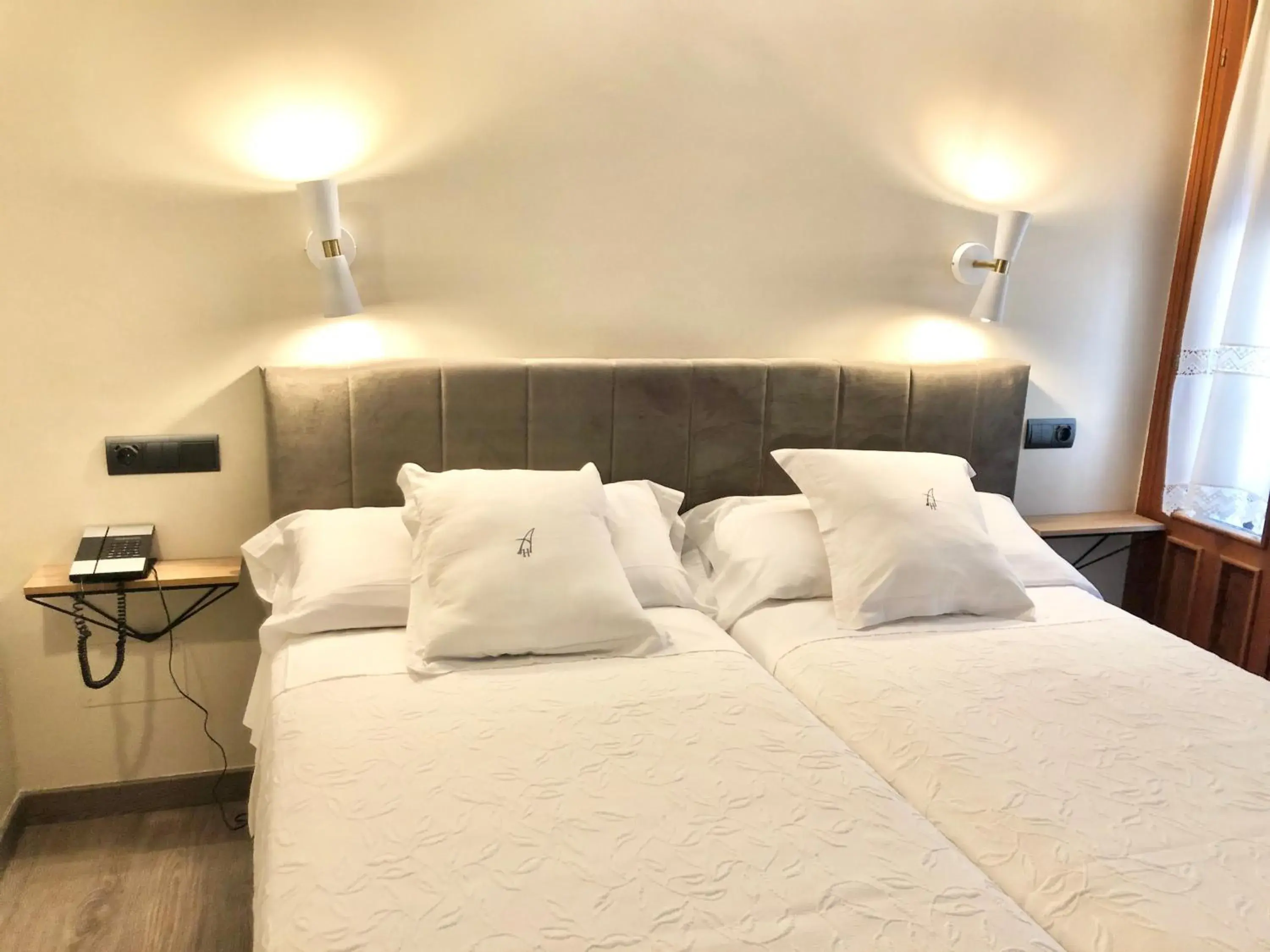 Double or Twin Room in Hostal Astoria Double or Twin Room in Hostal Astoria