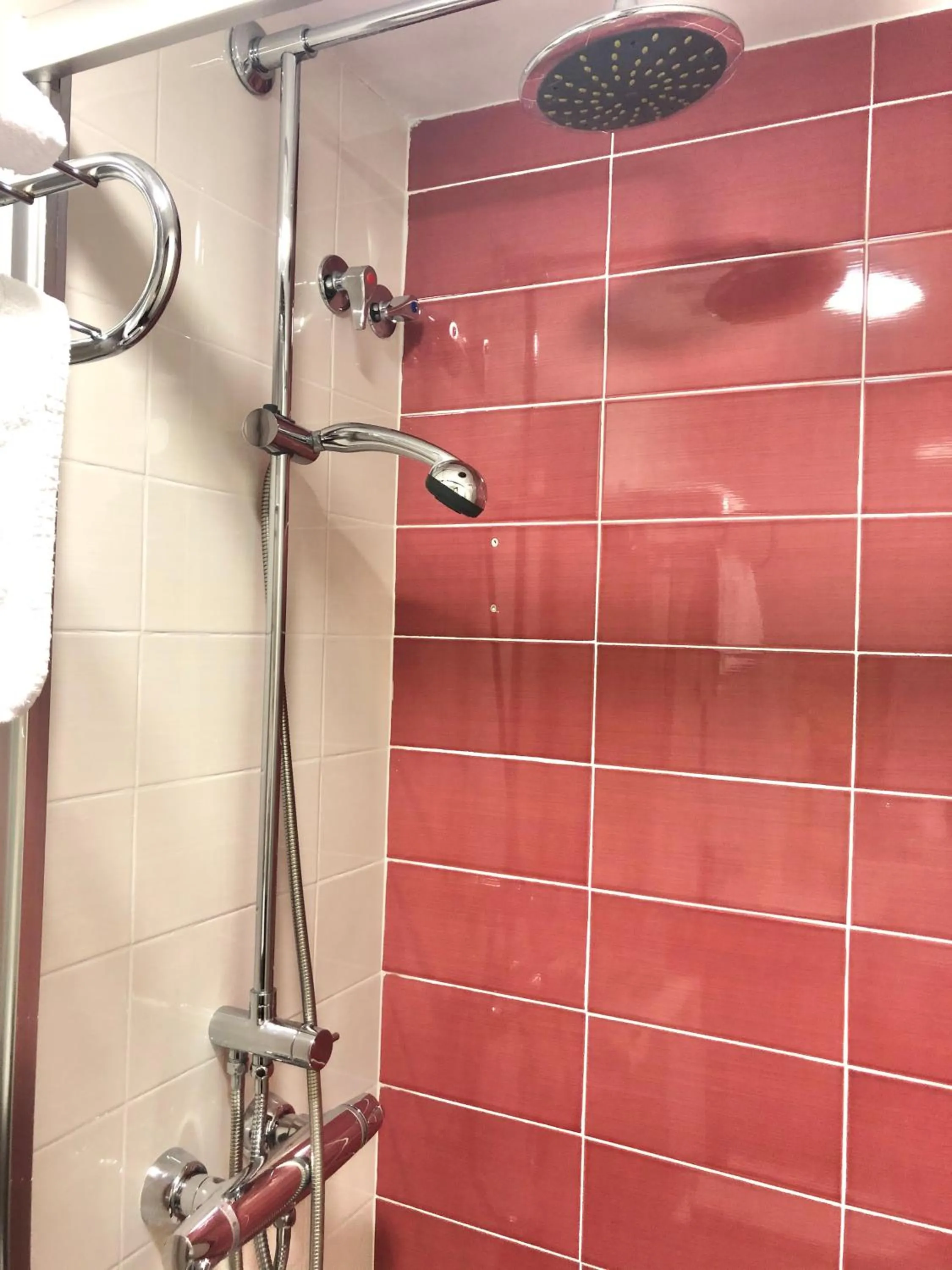 Bathroom in Hostal Astoria