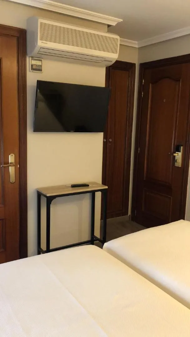 Decorative detail, Bed in Hostal Astoria