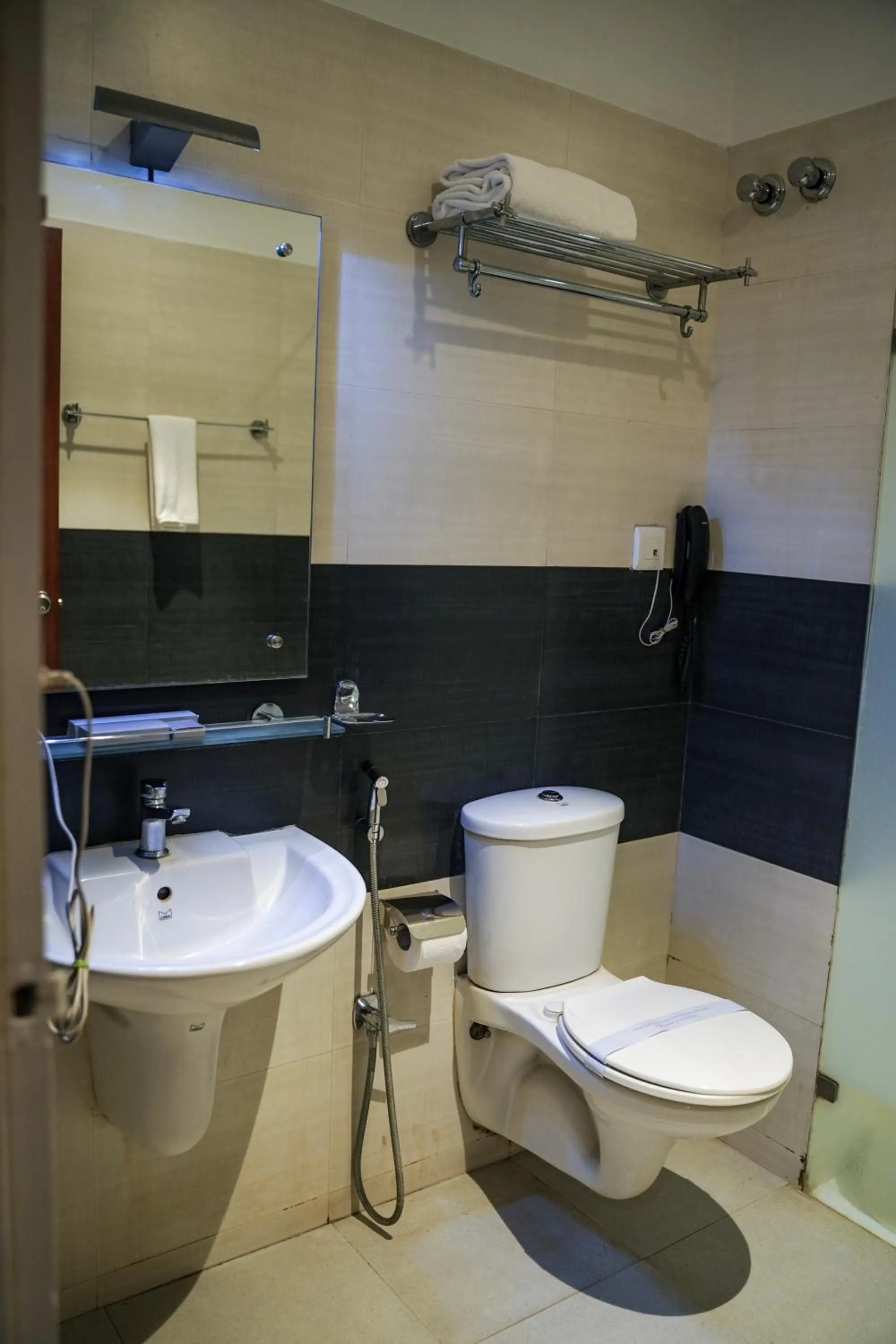 Bathroom in Hotel Palm shore