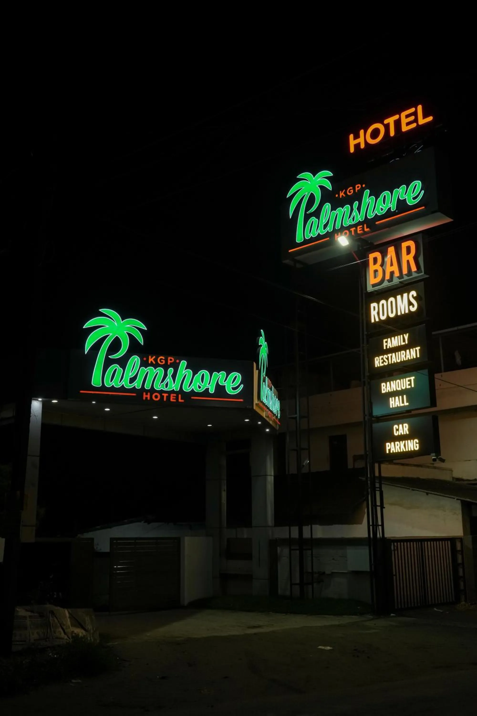 Property building, Property Logo/Sign in Hotel Palm shore