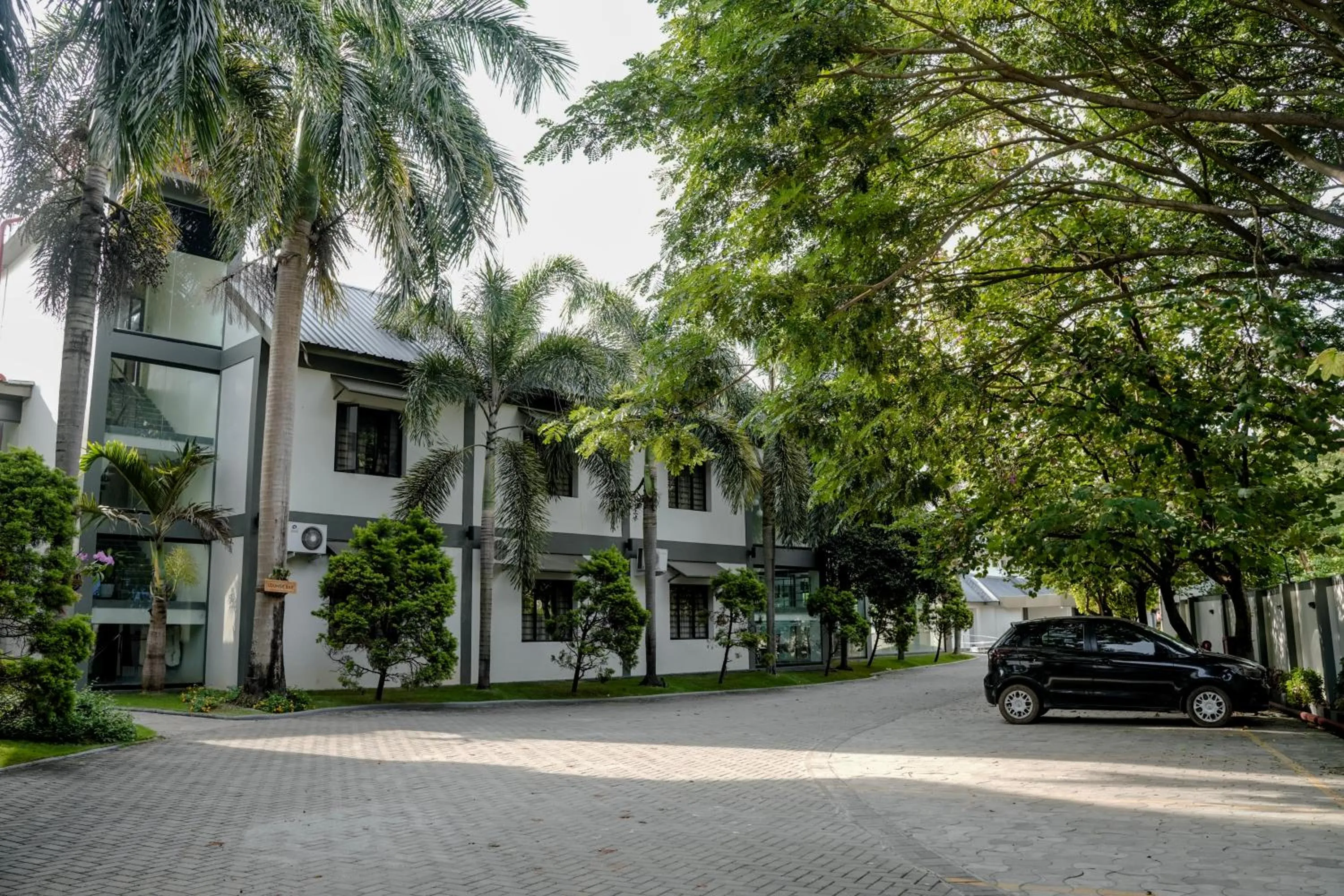 Parking, Property Building in Hotel Palm shore