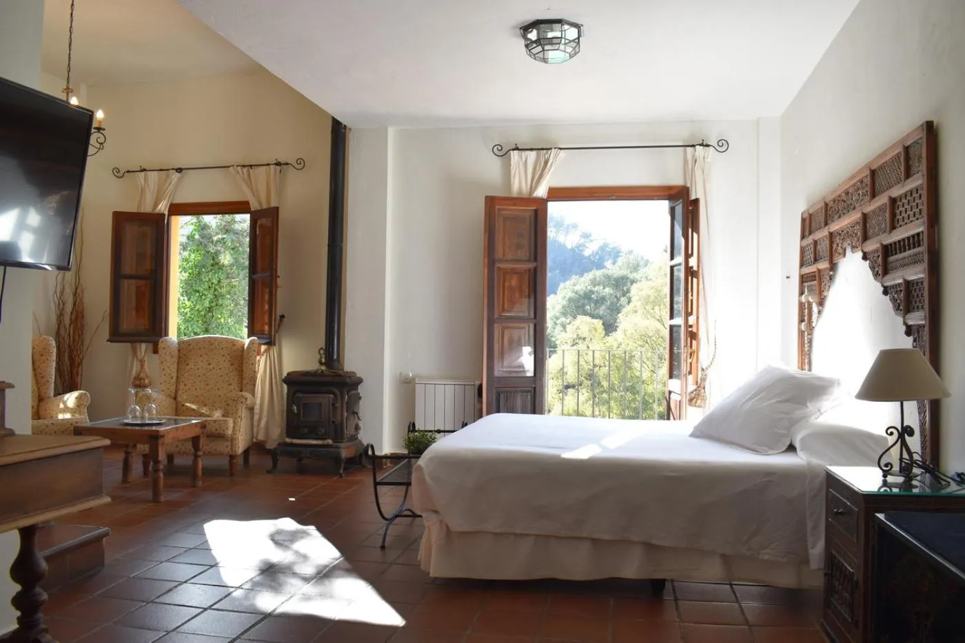 Bed in Hotel Humaina