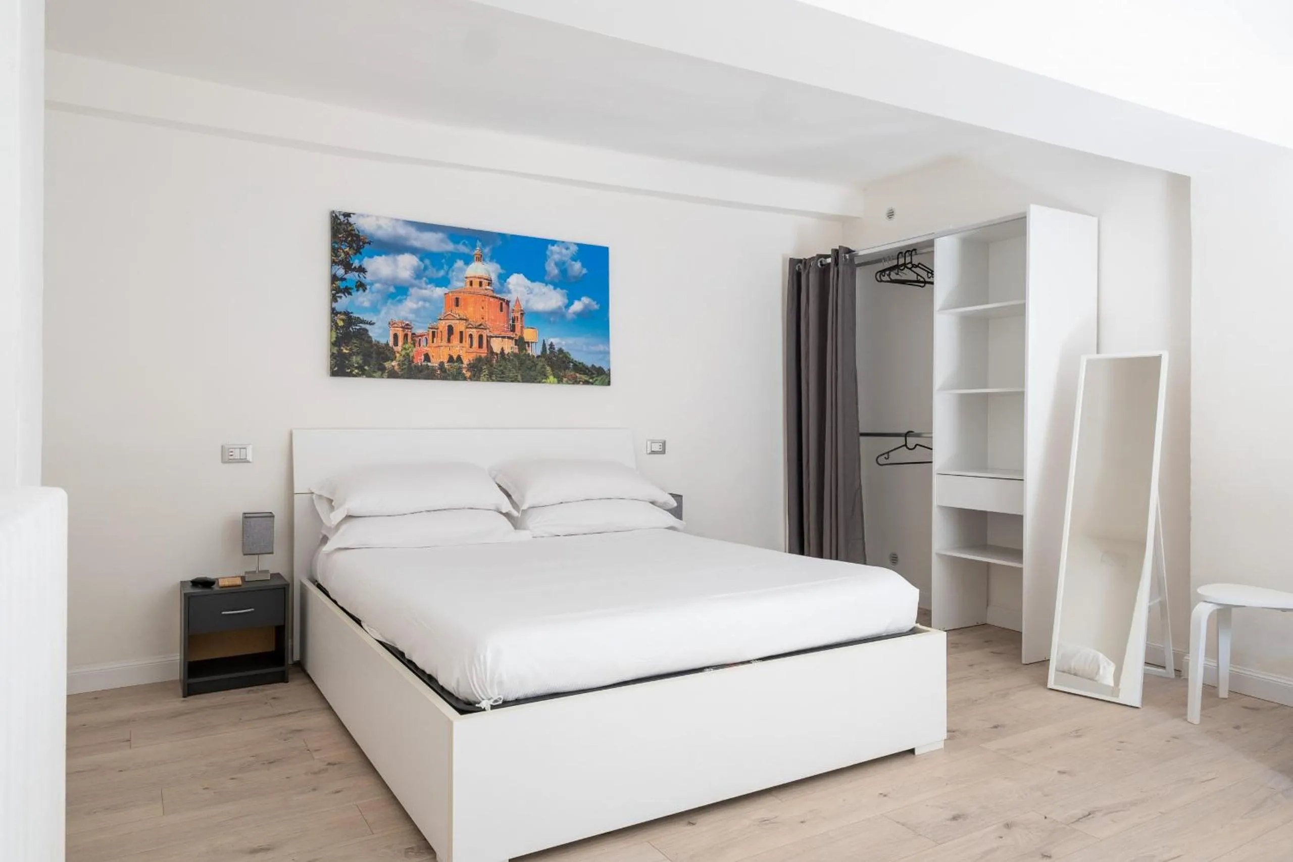 Bed in Il giardino segreto di Orfeo by Wonderful Italy