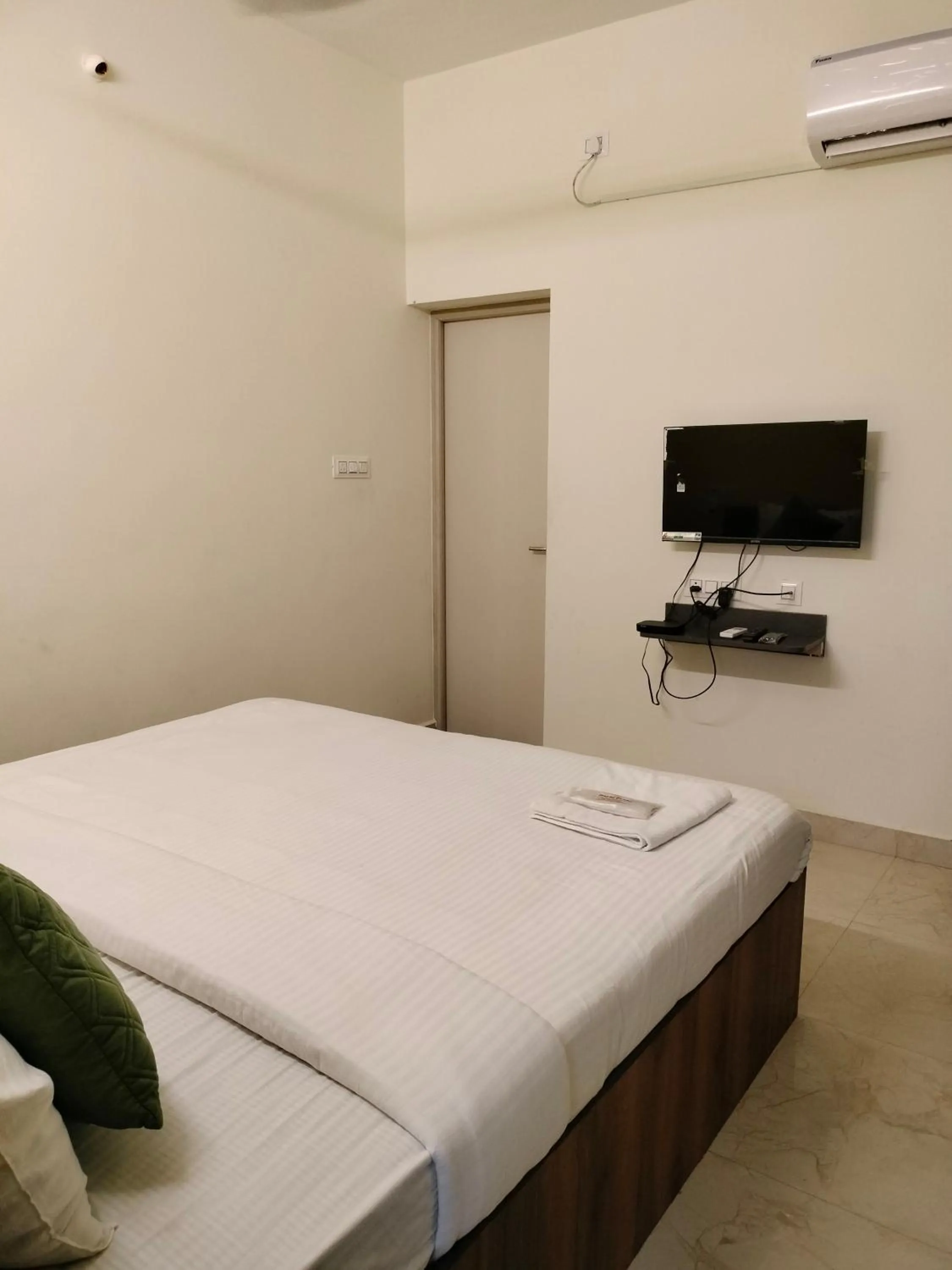 Bed in PPH Living Royal Pride