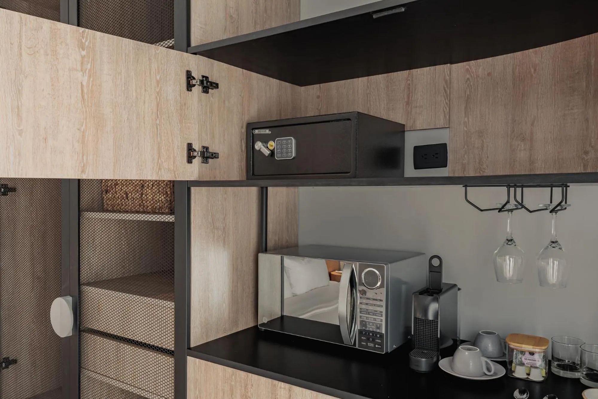 minibar in Seissta Medellín