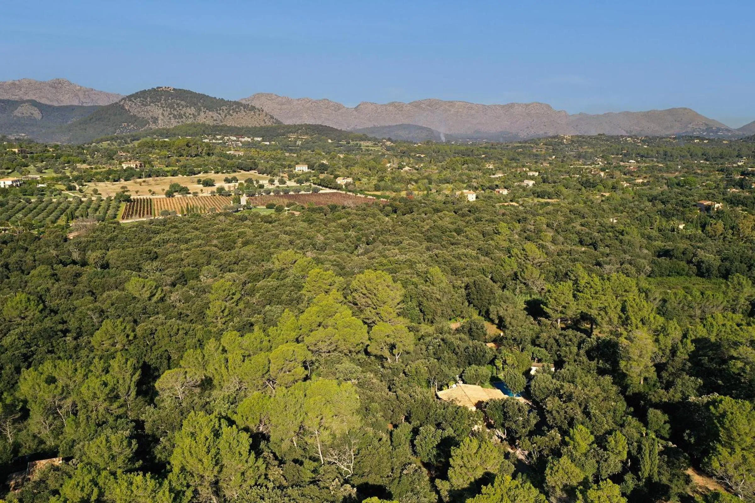 Bird's eye view in Villa Can Moranta - Pedro Monjo