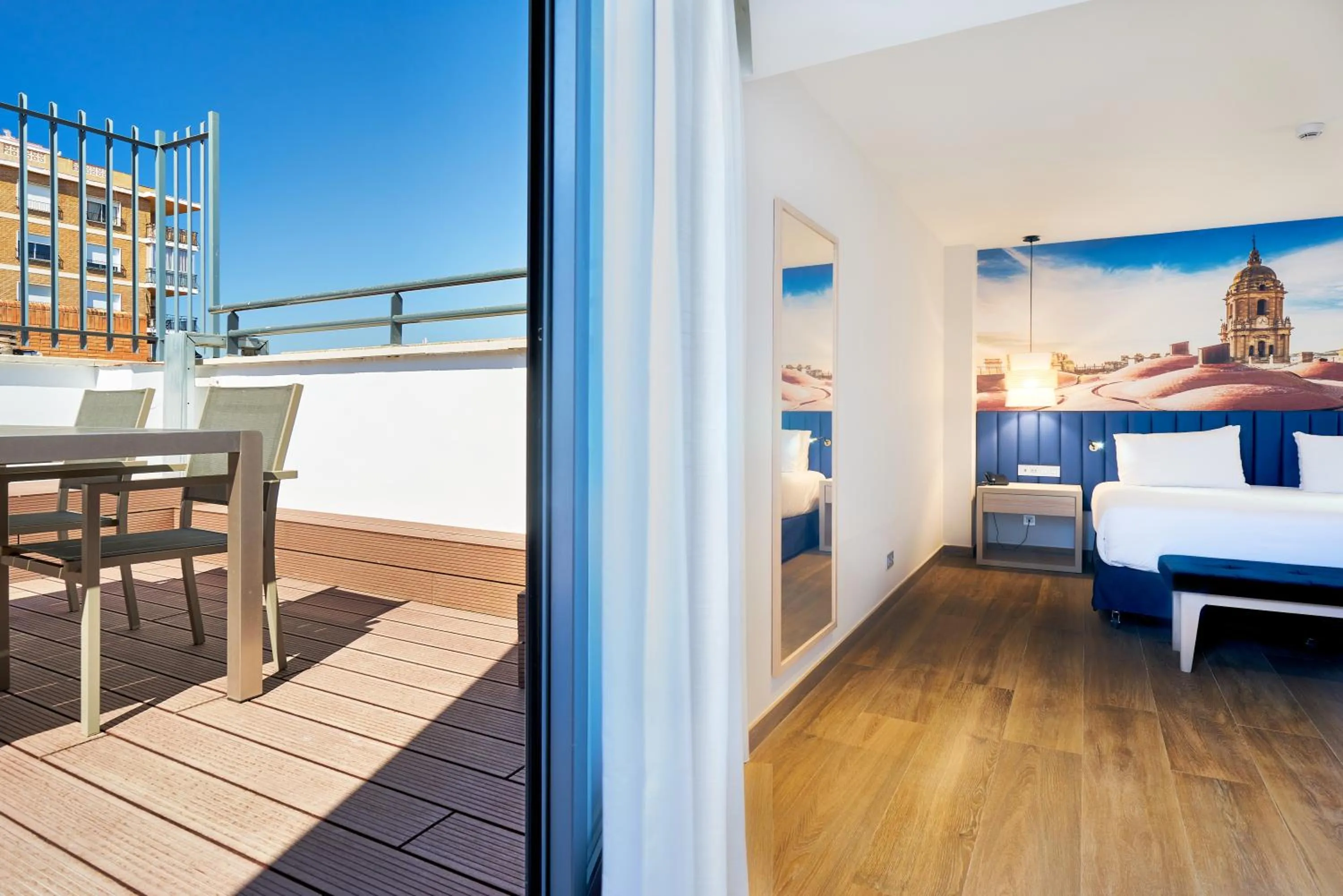 Patio, Bed in Eurostars Astoria