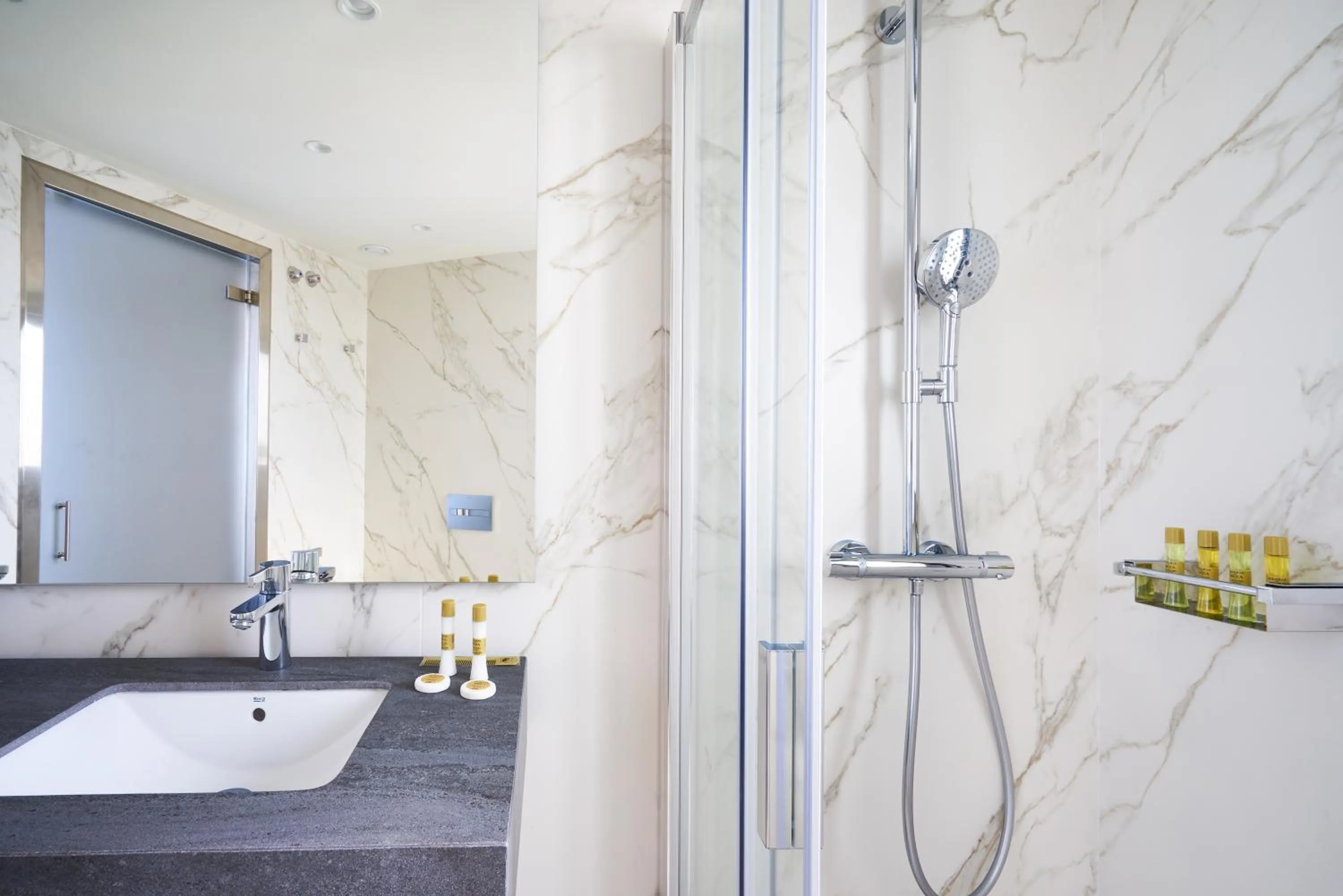 Superior Double Room with Terrace in Eurostars Astoria