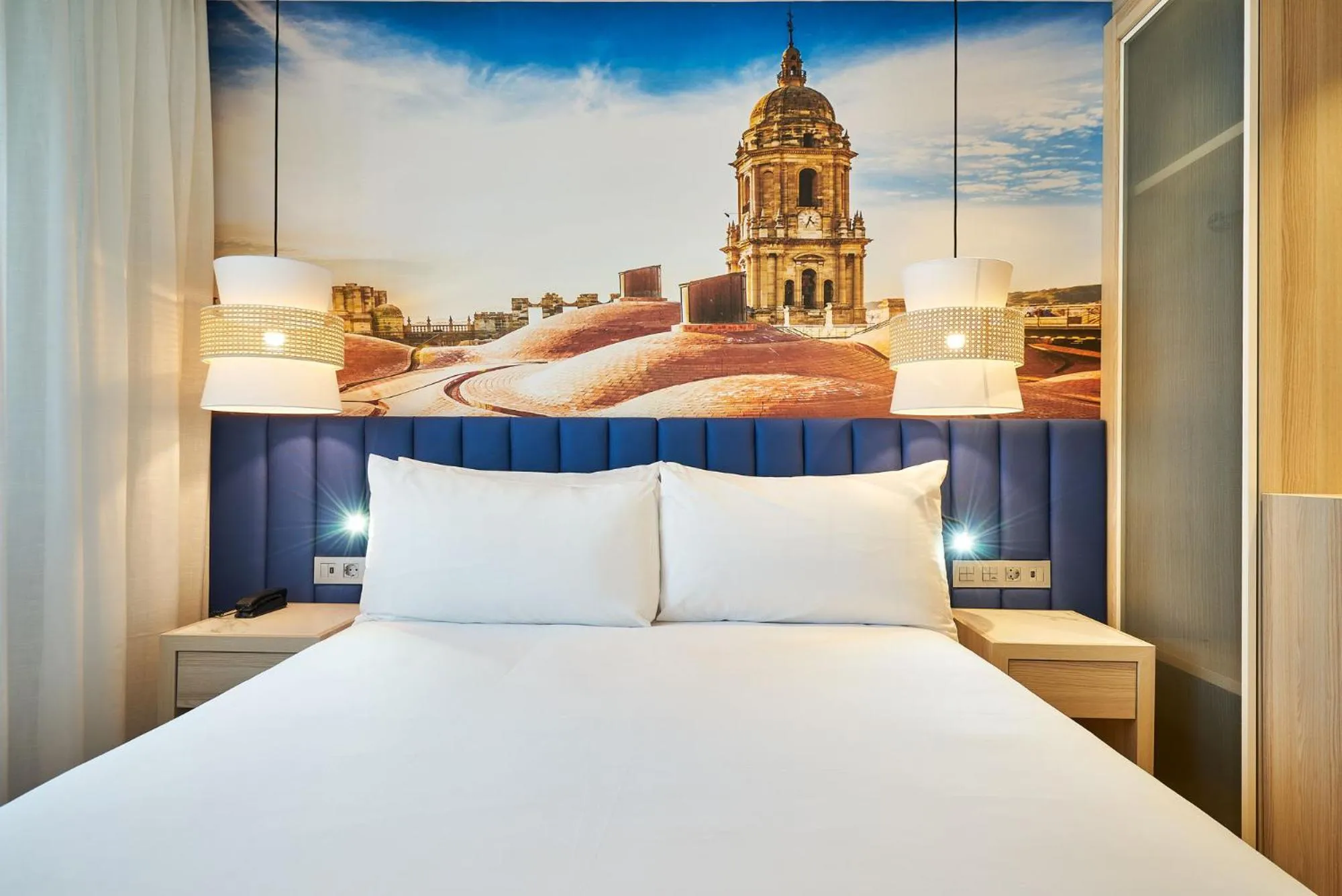 Bed in Eurostars Astoria