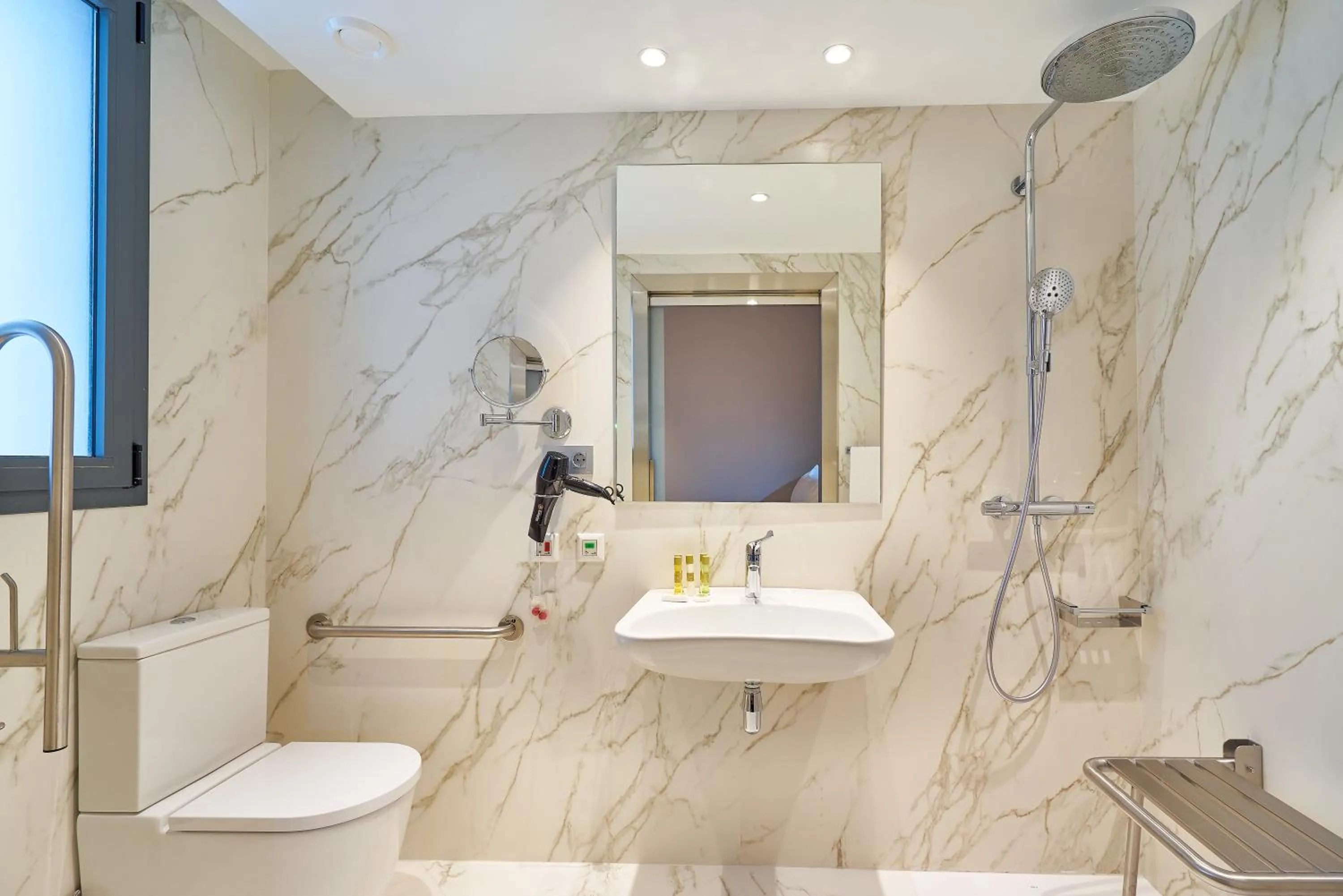 Bathroom in Eurostars Astoria