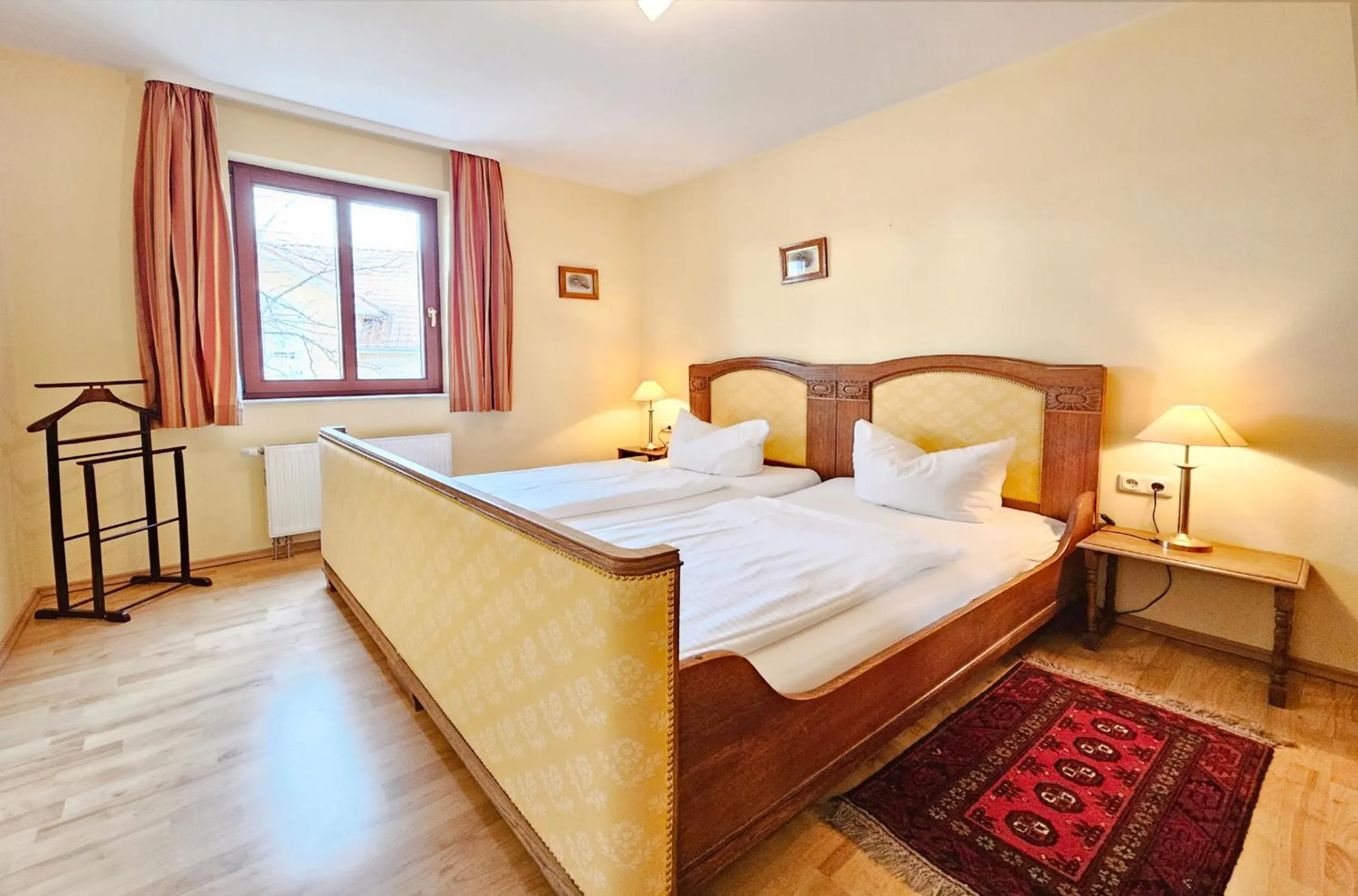 Bedroom, Bed in Haus auf der Höhe - FeWo Neuhof