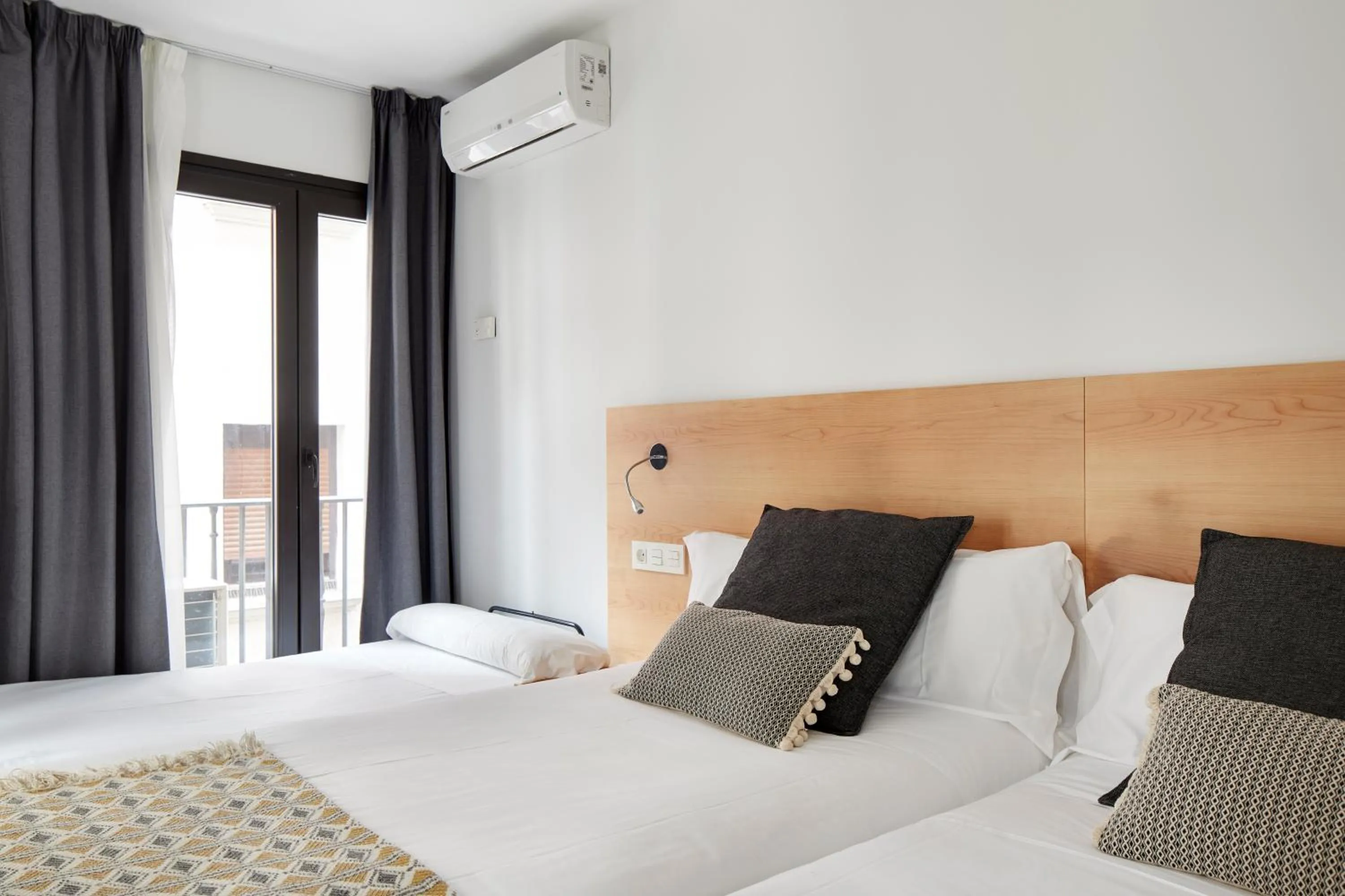 Bed in Hostal Arriazu