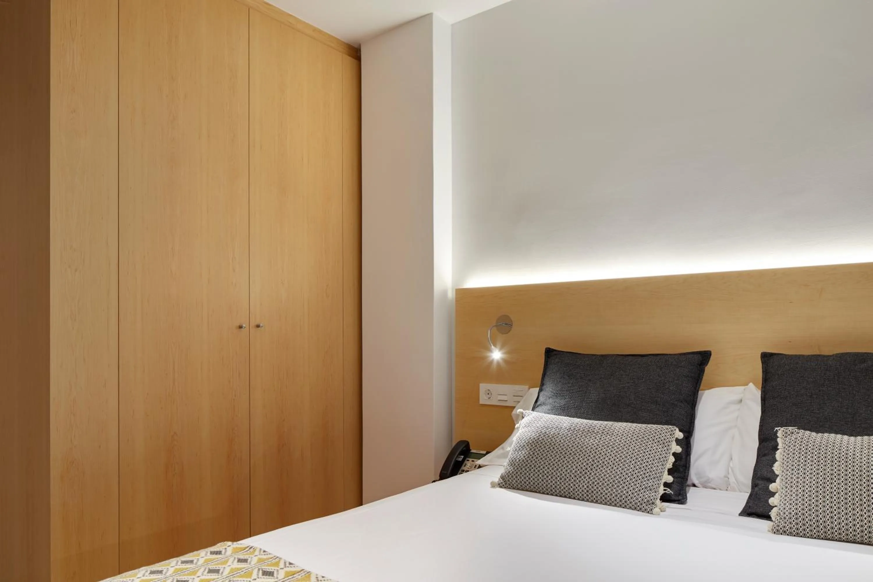 Bed in Hostal Arriazu