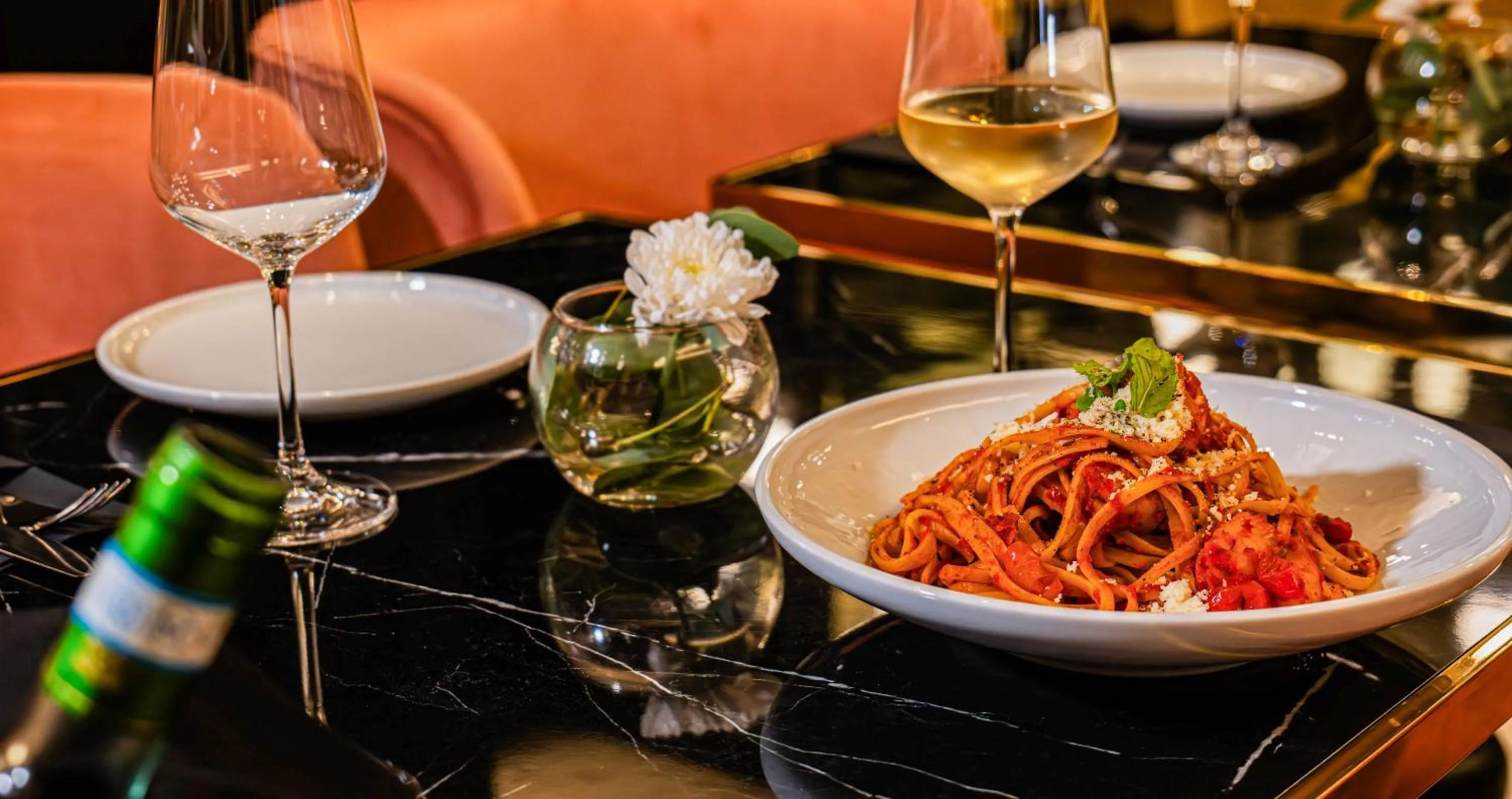 Restaurant/places to eat in Gate Twenty Two Boutique Hotel