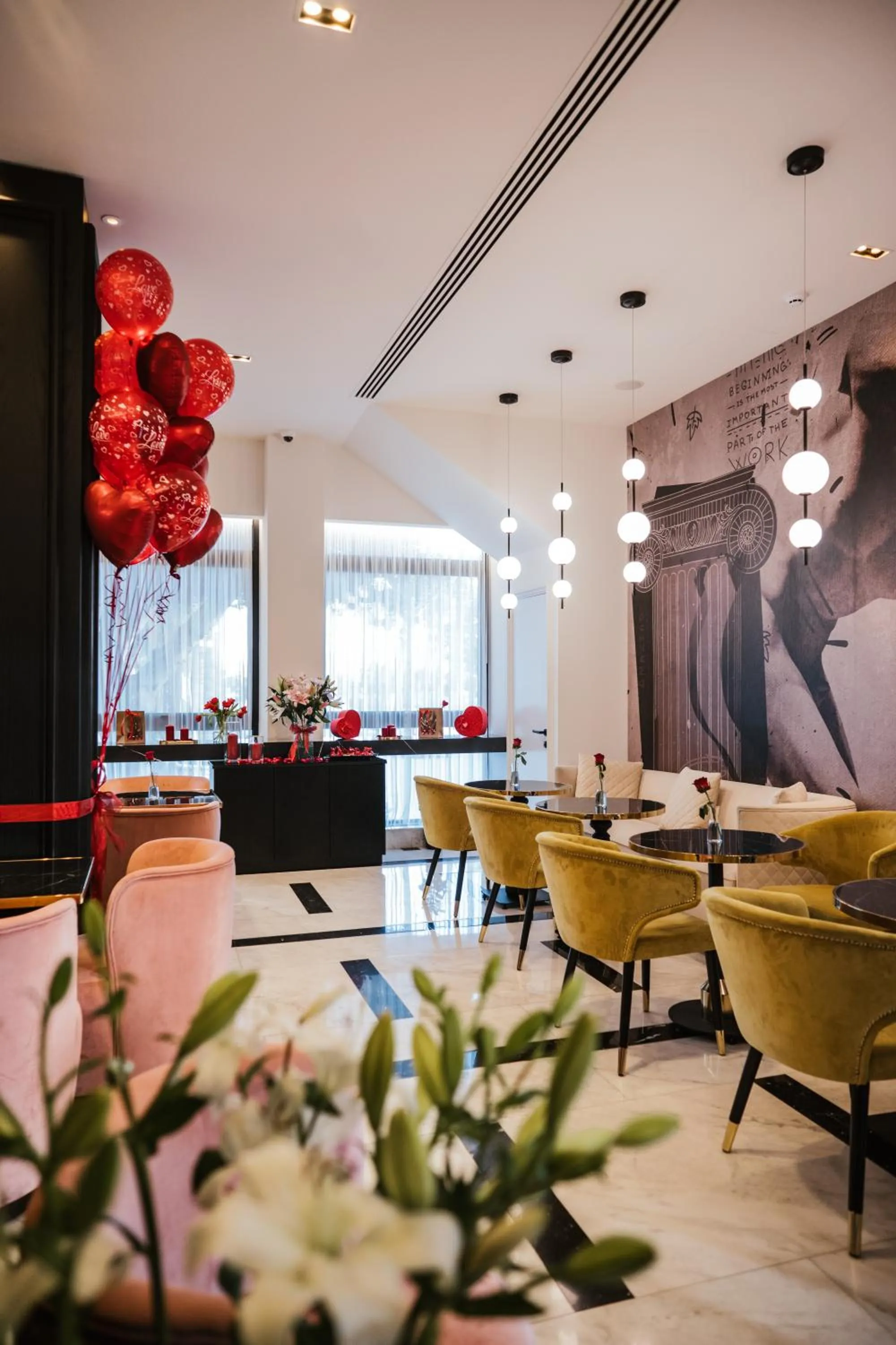 Restaurant/places to eat in Gate Twenty Two Boutique Hotel