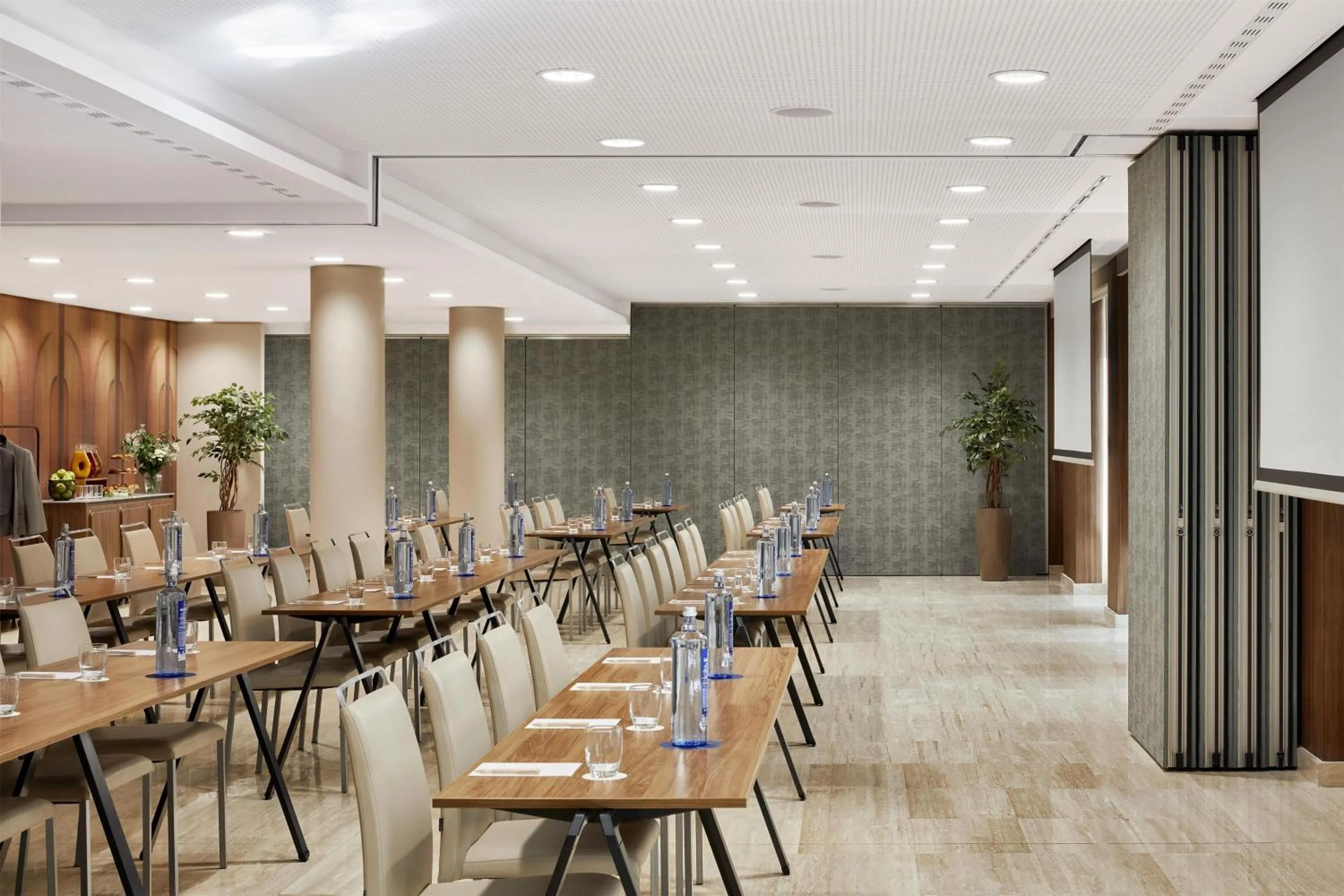 Meeting/conference room in NH Madrid Nacional