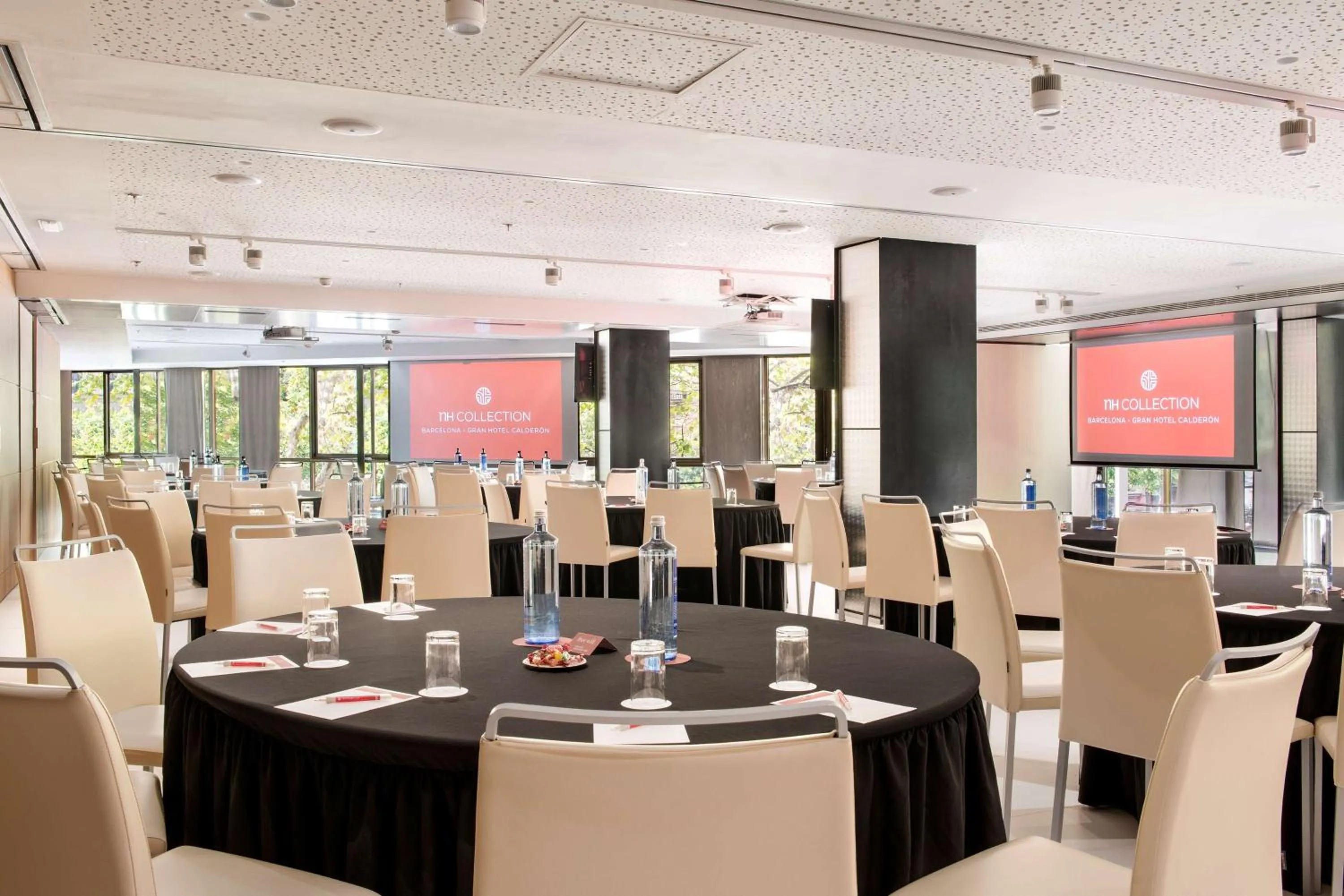 Meeting/conference room in NH Collection Barcelona Gran Hotel Calderon