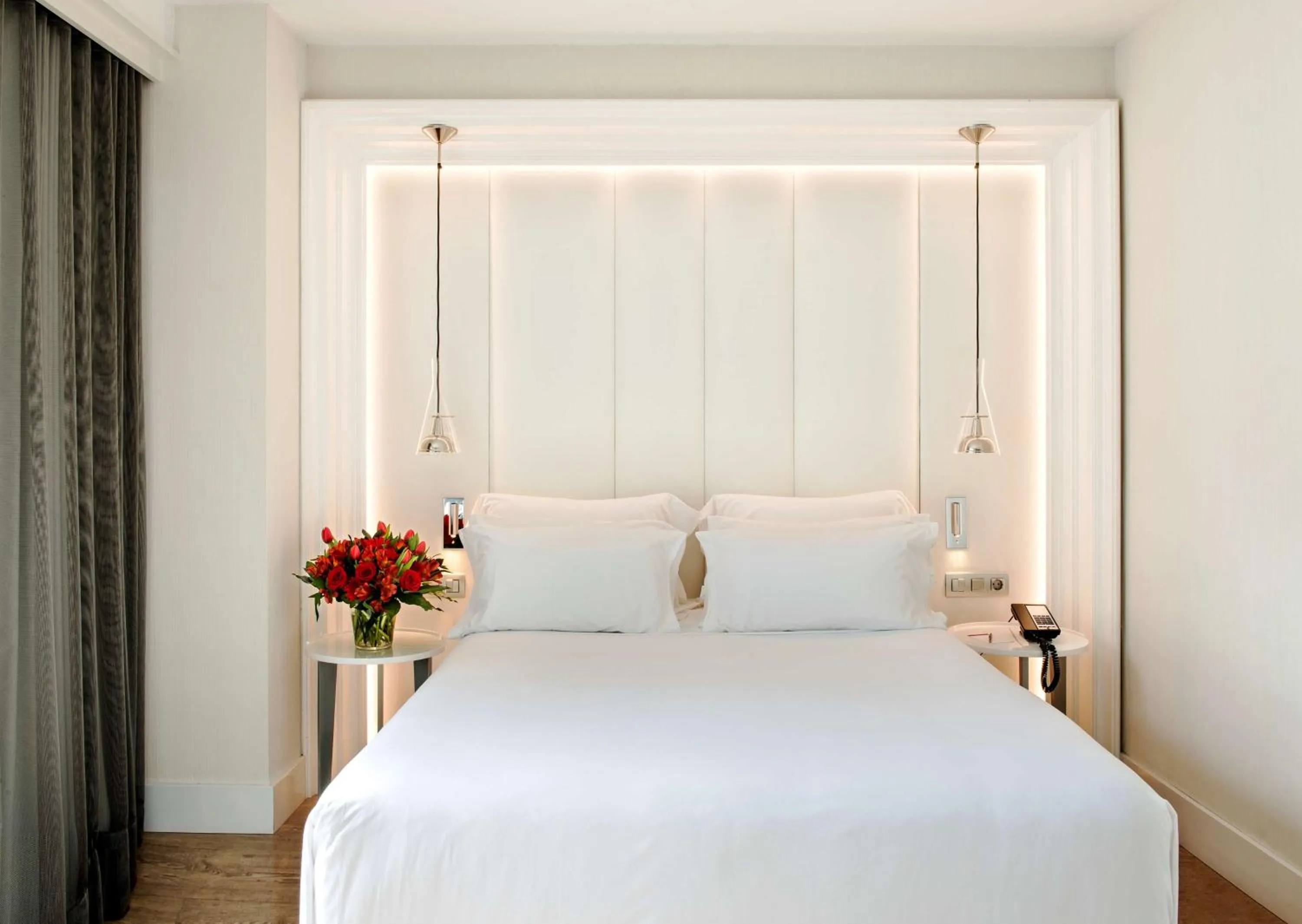 Bedroom, Bed in NH Collection Barcelona Gran Hotel Calderon