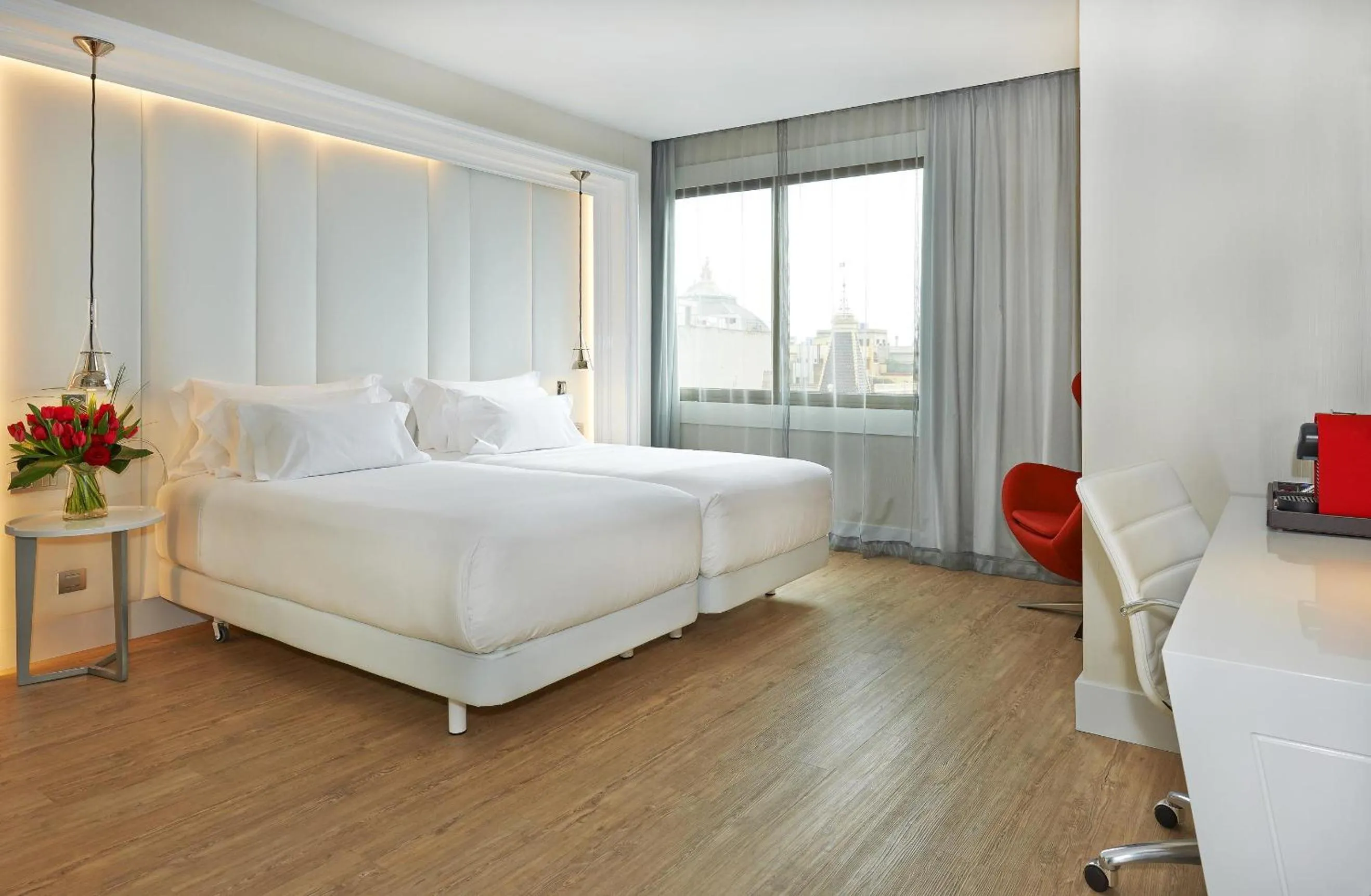 Bedroom, Bed in NH Collection Barcelona Gran Hotel Calderon