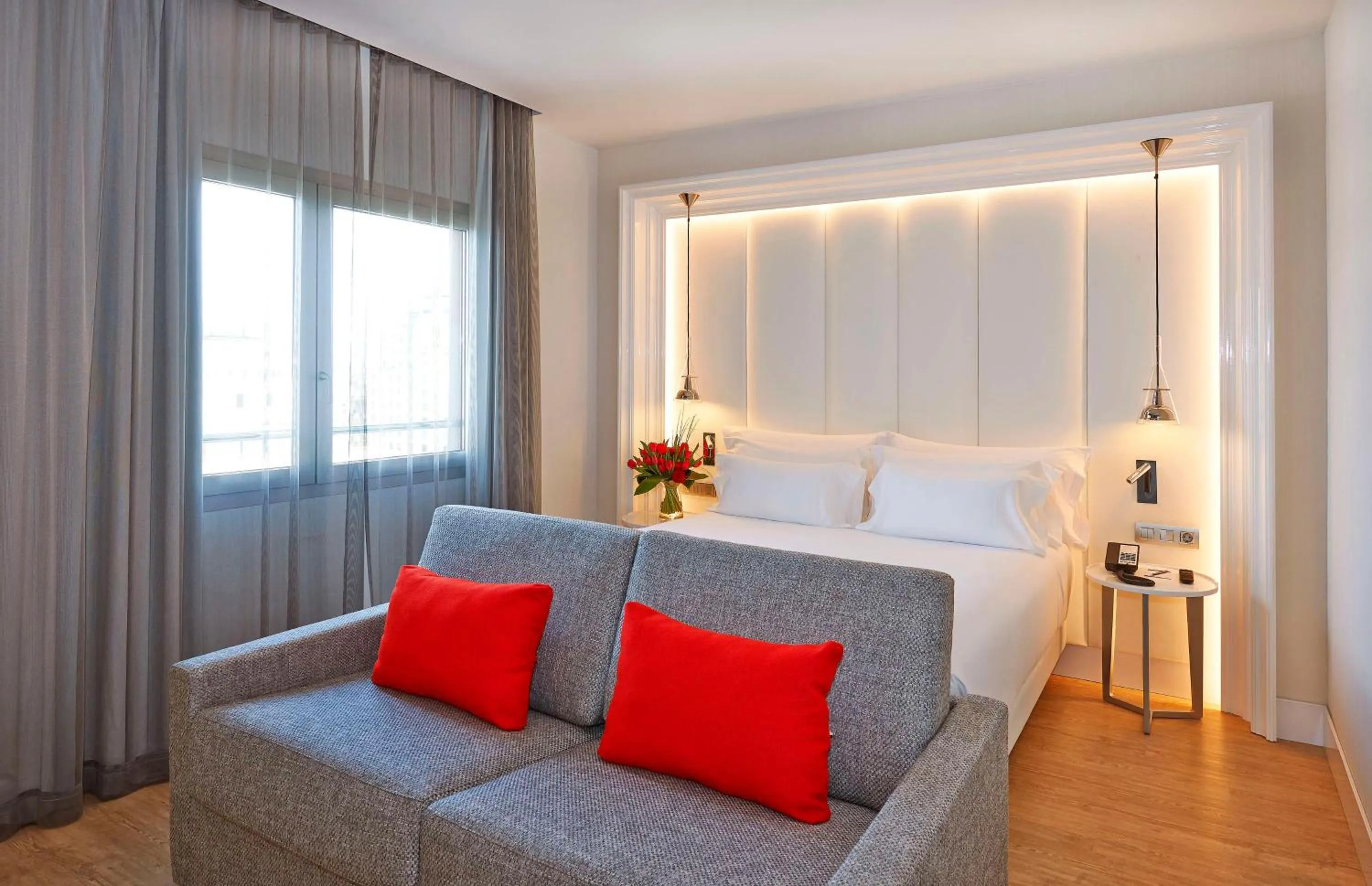 Bedroom, Bed in NH Collection Barcelona Gran Hotel Calderon