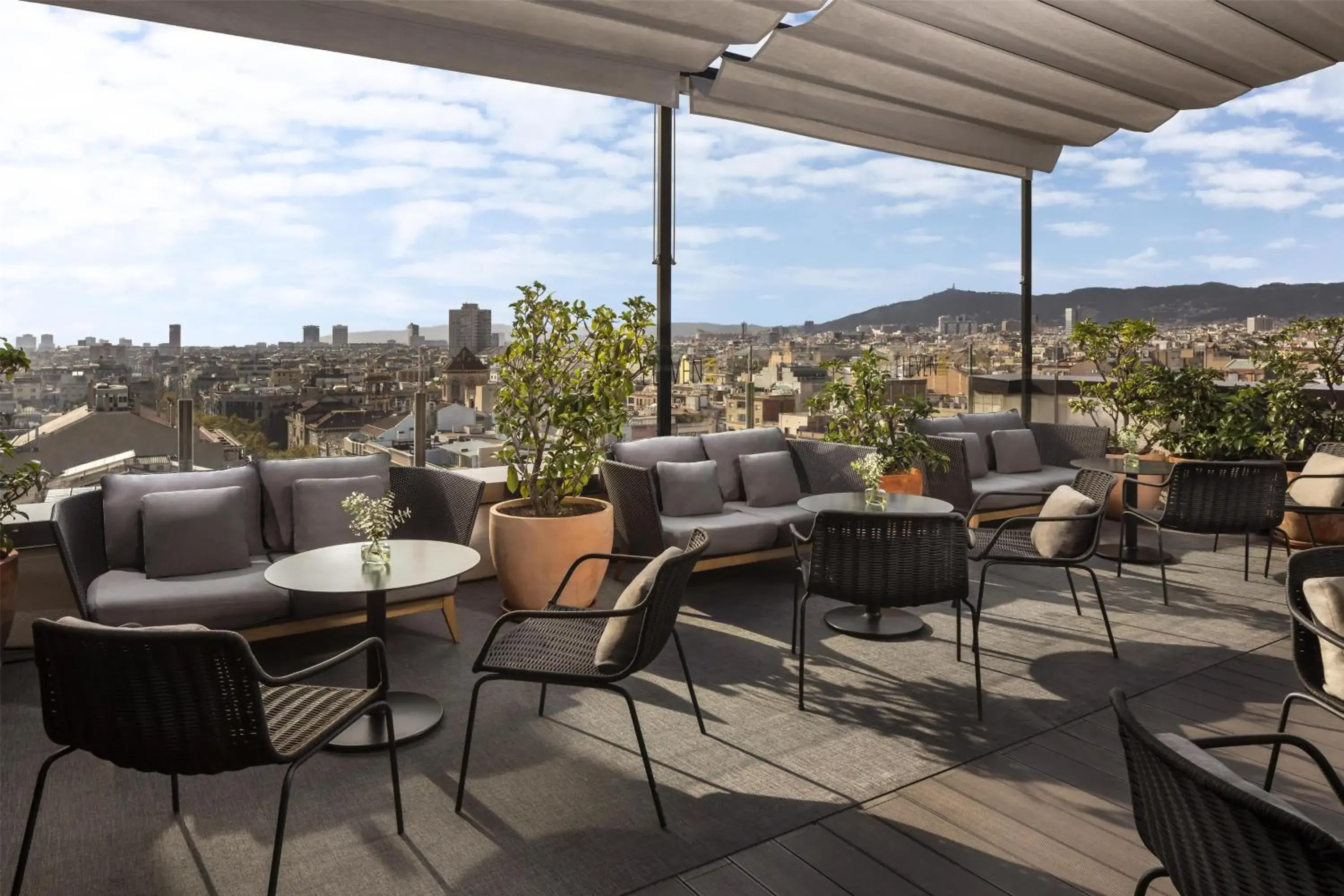Property building in NH Collection Barcelona Gran Hotel Calderon Property building in NH Collection Barcelona Gran Hotel Calderon