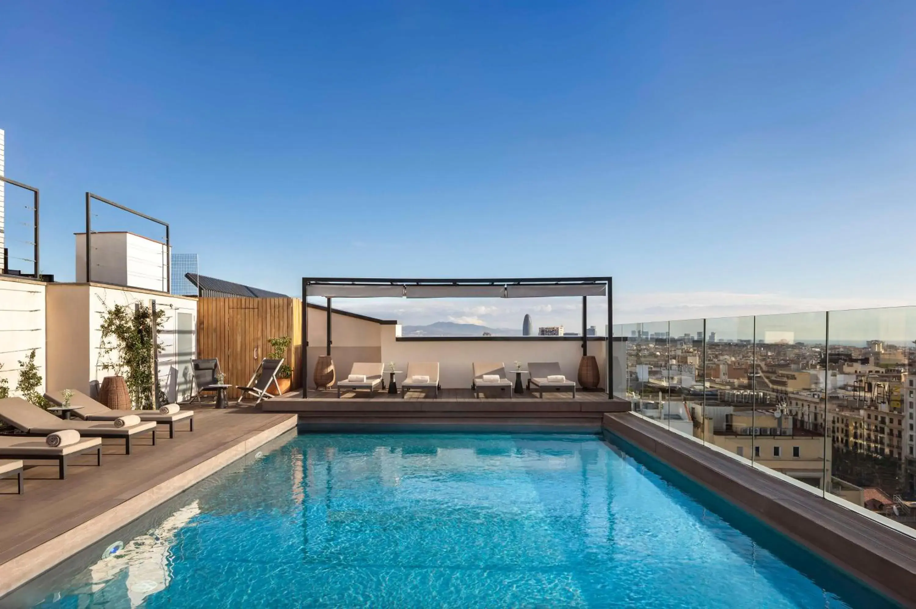 Pool view in NH Collection Barcelona Gran Hotel Calderon Pool view in NH Collection Barcelona Gran Hotel Calderon